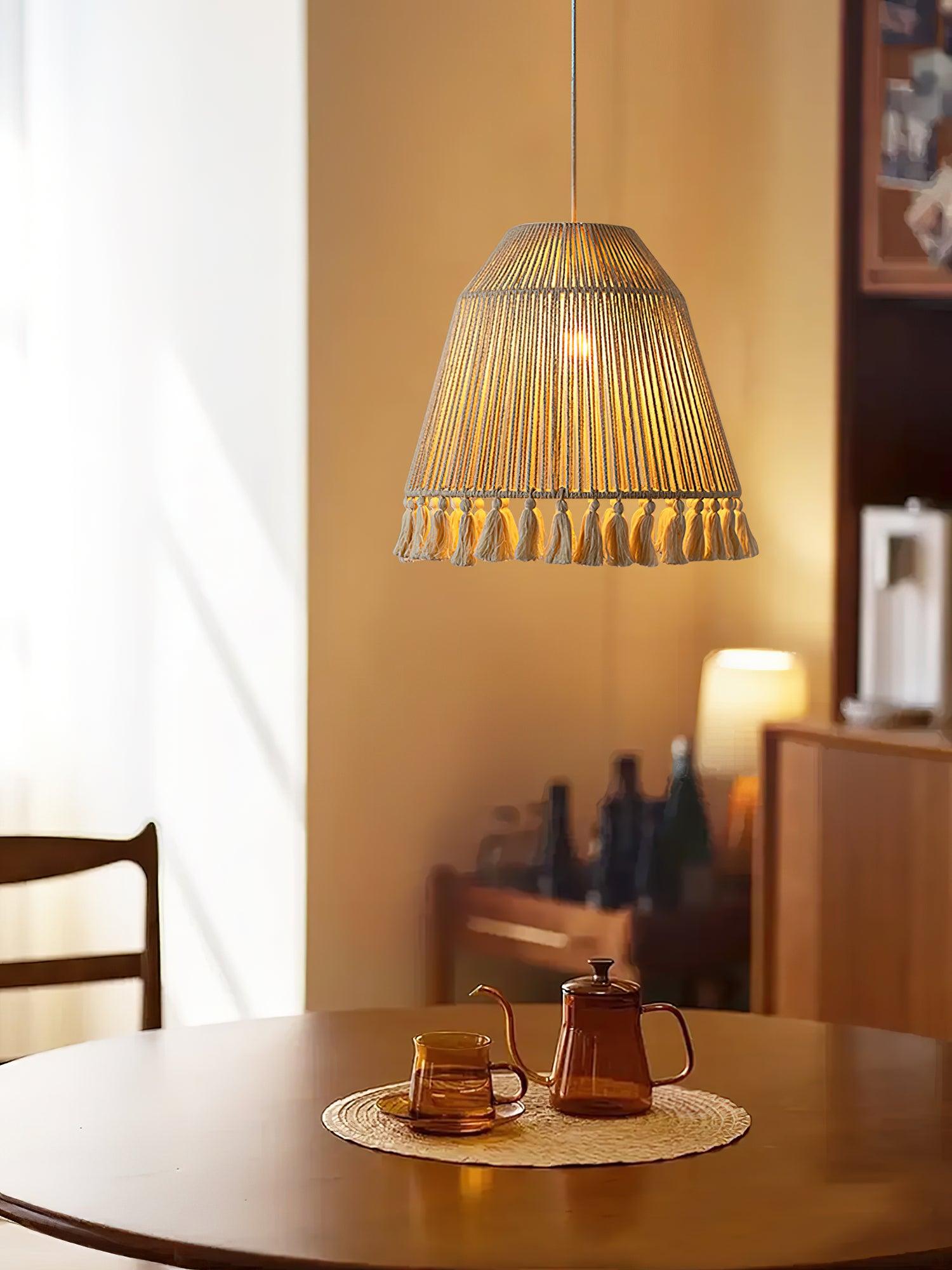 chase-tassel-pendant-light-anzaz--4