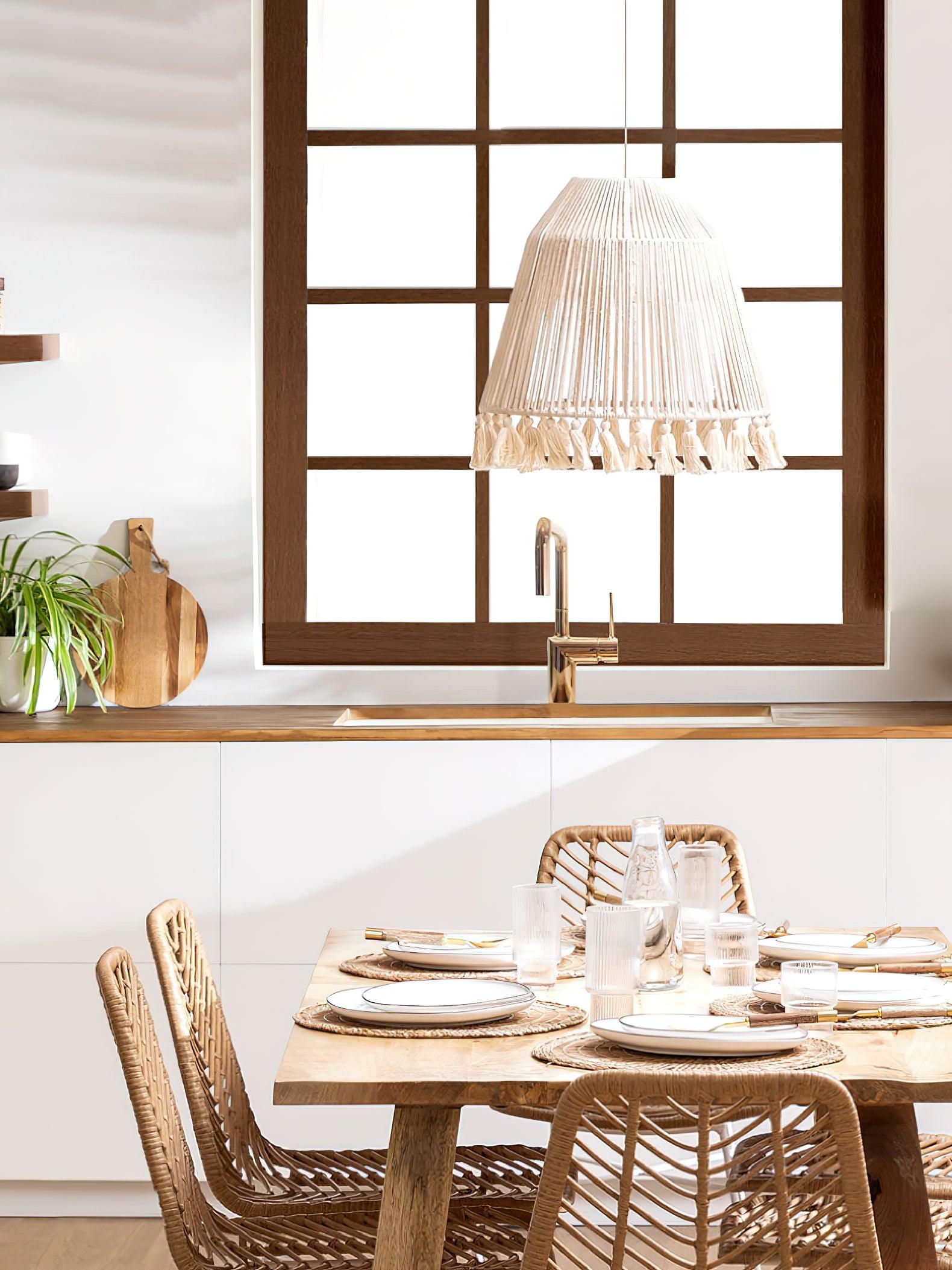 chase-tassel-pendant-light-anzaz--8