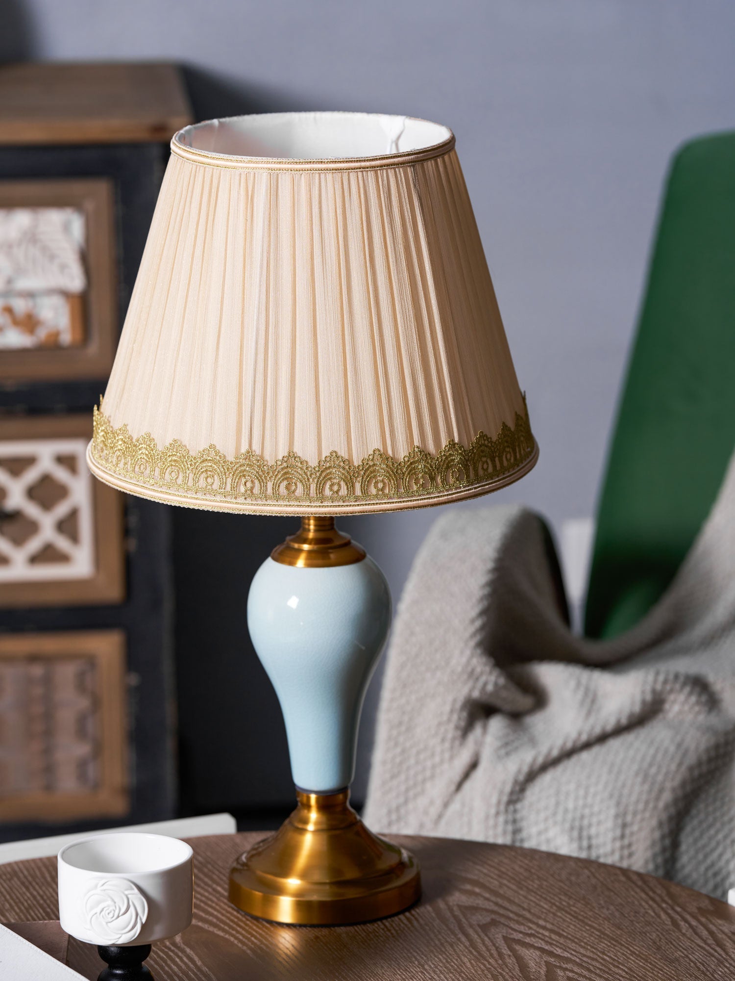 chaslyn-desk-lamp-anzaz--42
