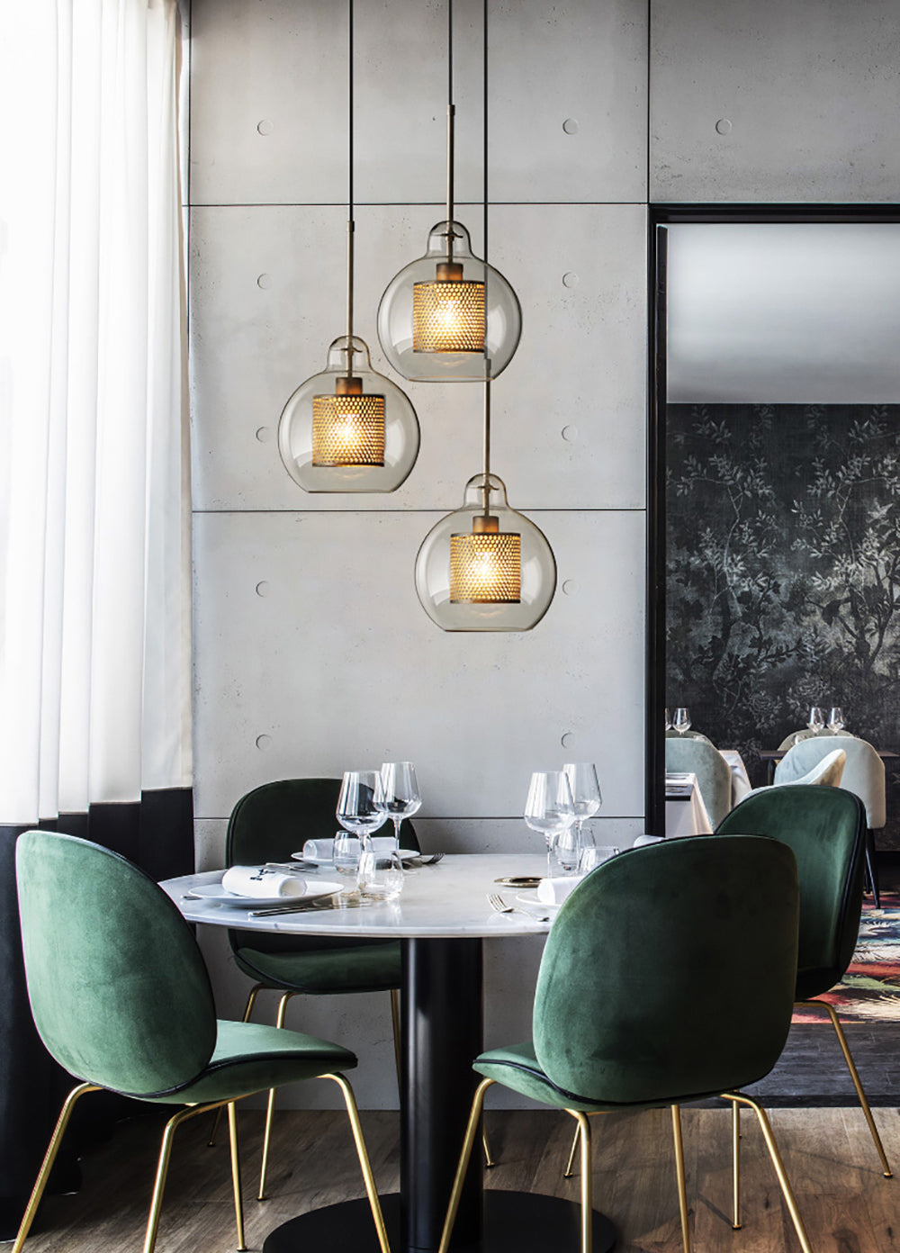 chiswick-glass-pendant-light-anzaz--95