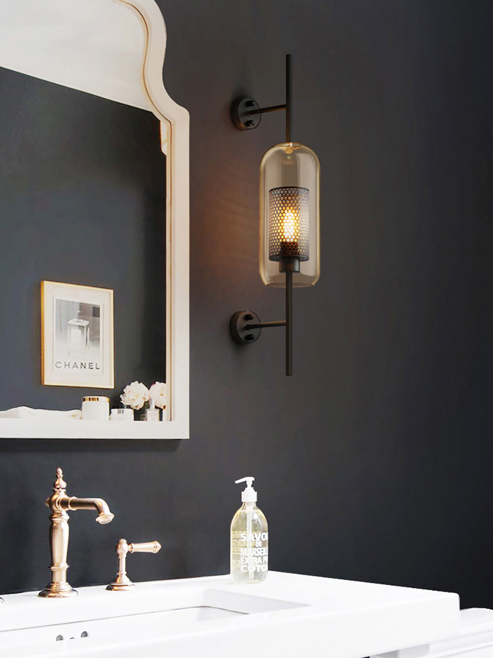 chiswick-glass-wall-light-anzaz--131