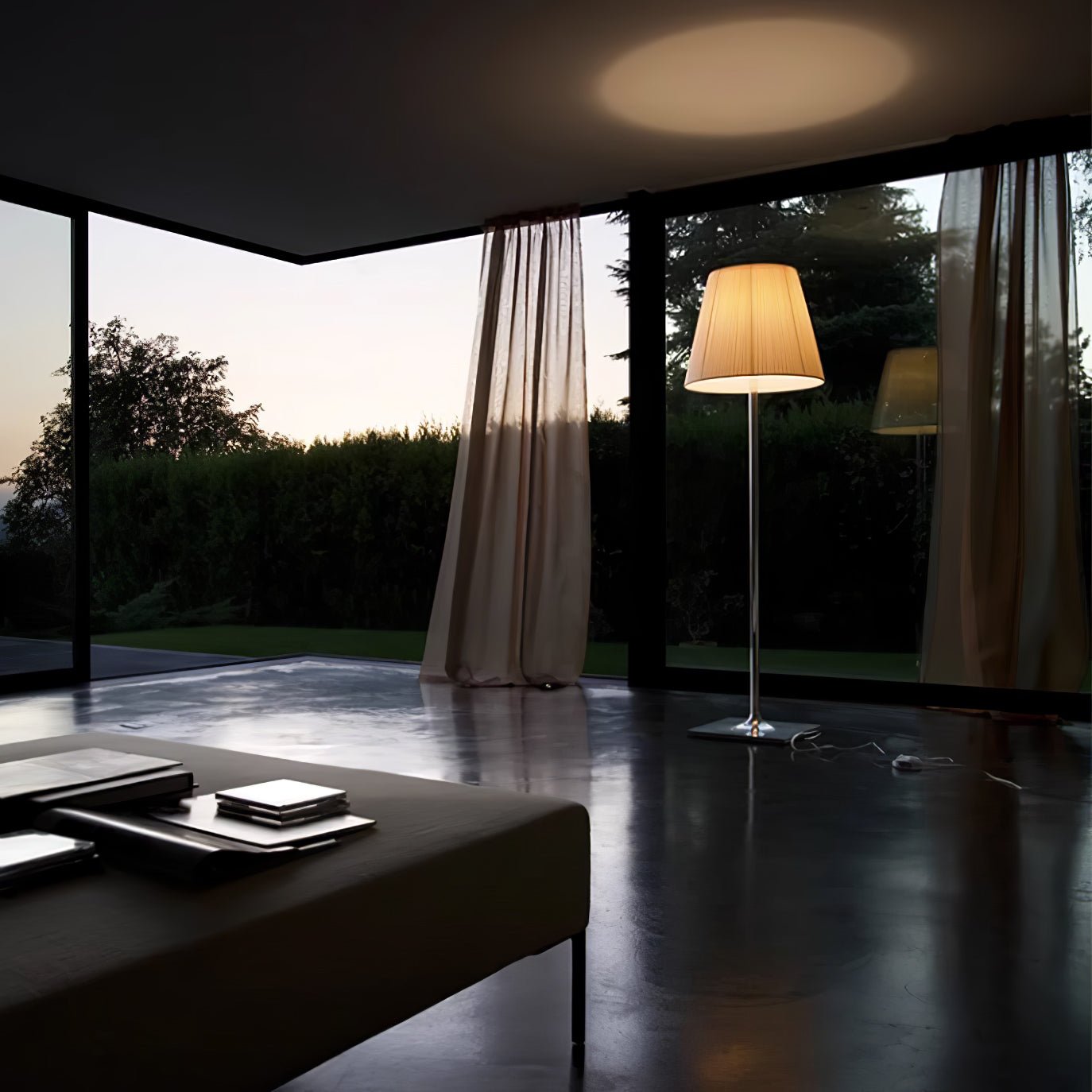 chrome-prism-floor-lamp-anzaz--26