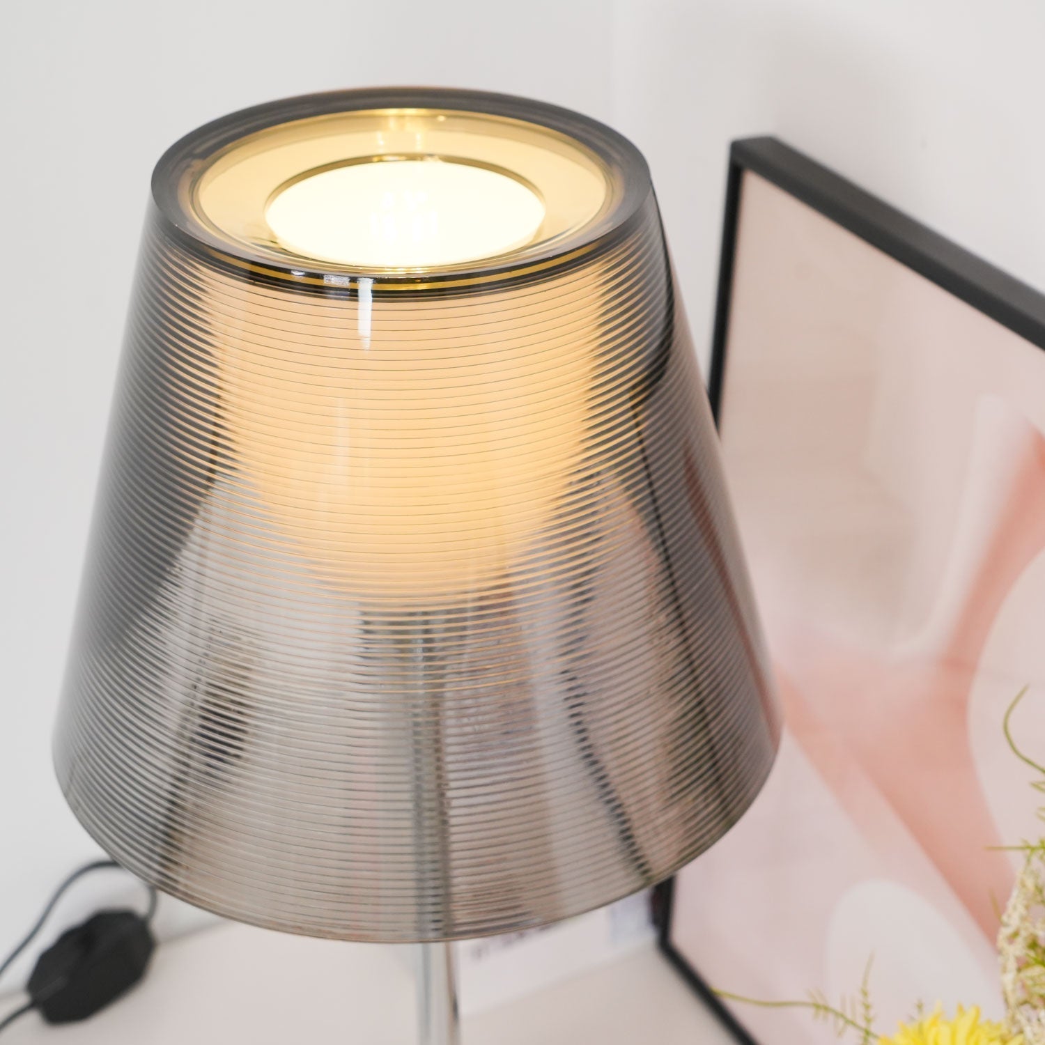 chrome-prism-table-lamp-anzaz--37