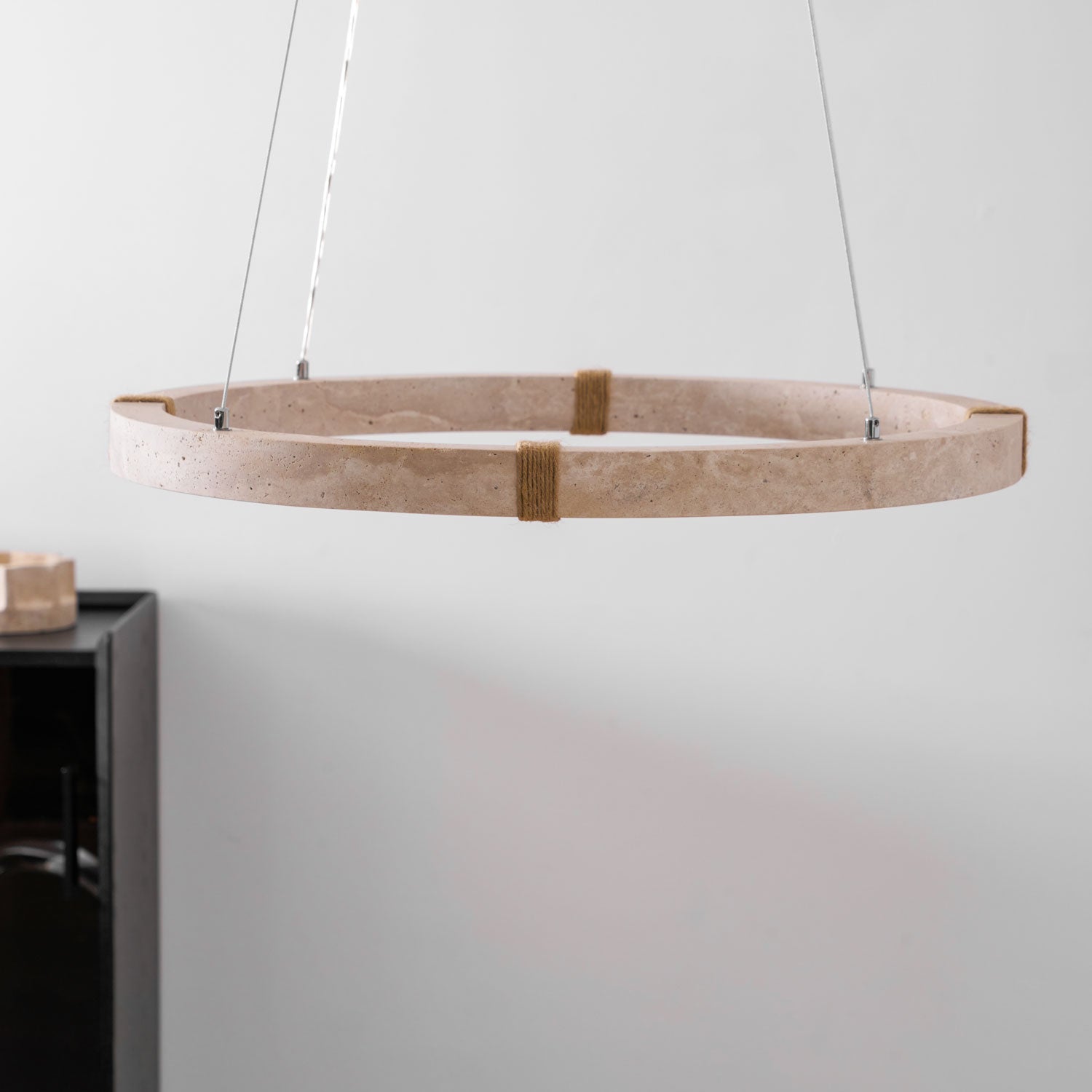 circle-travertine-pendant-lamp-anzaz--29