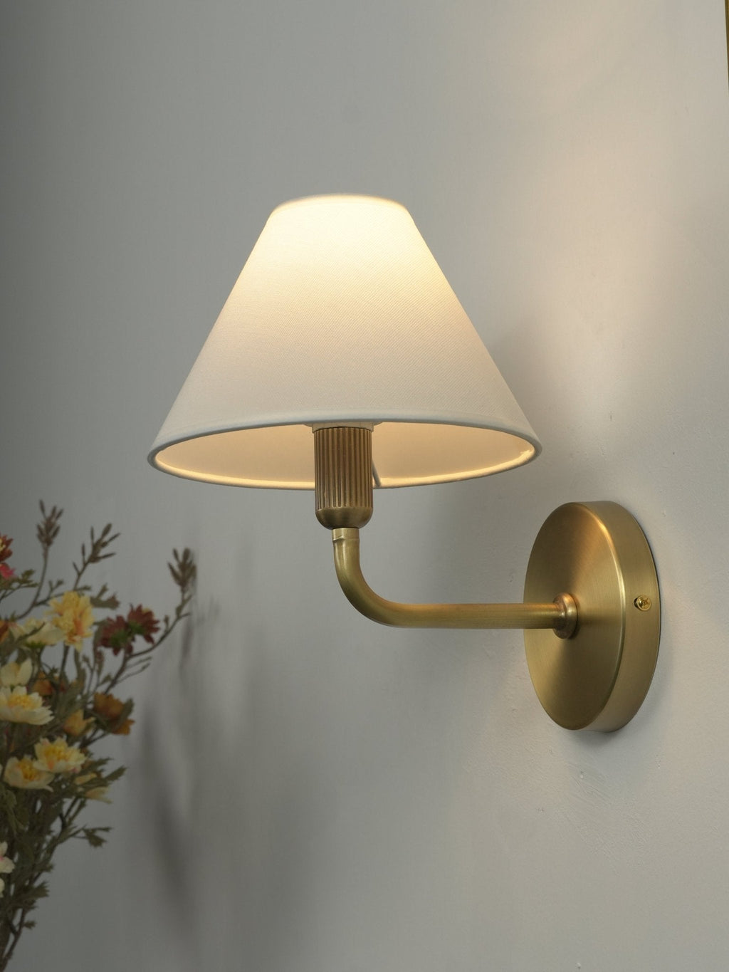 clara-brass-wall-sconce-anzaz--12