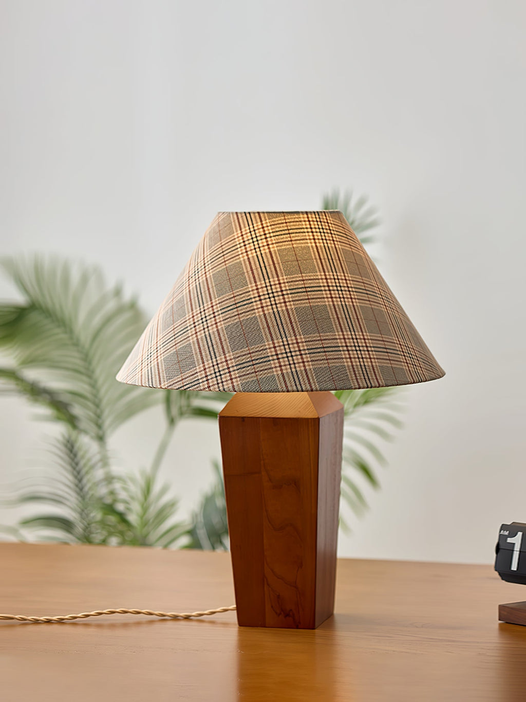claremont-plaid-table-lamp-anzaz-Walnut Color & Beige Plaid-3