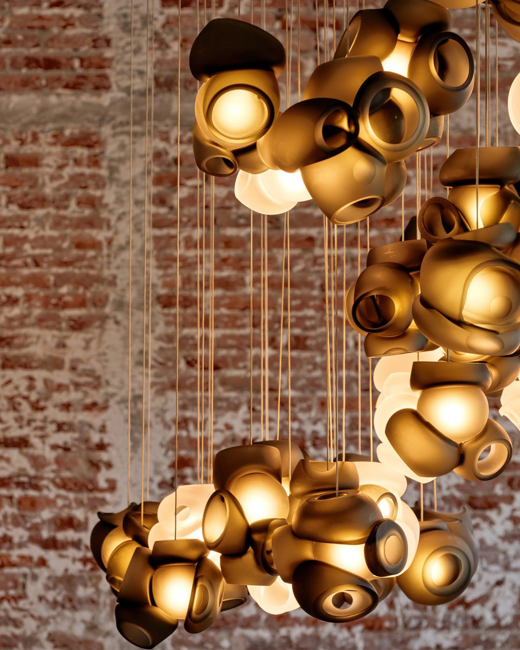 bubbles-cluster-pendant-light-anzaz-Black-16
