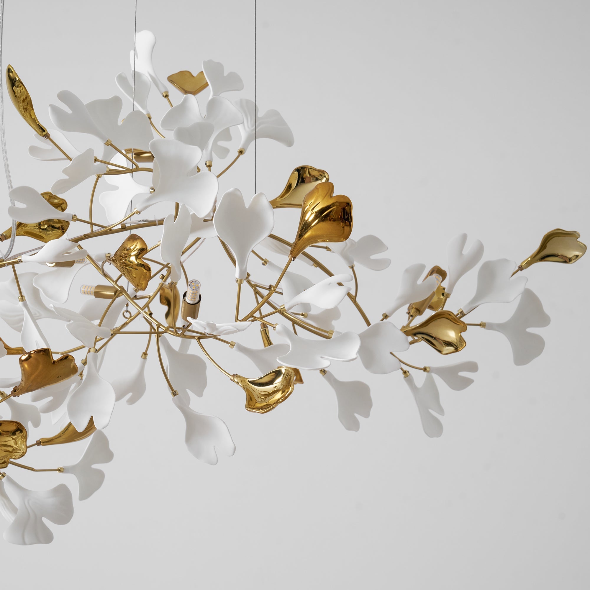 gold-white-leaves-combination-gingko-chandeliers-anzaz--57