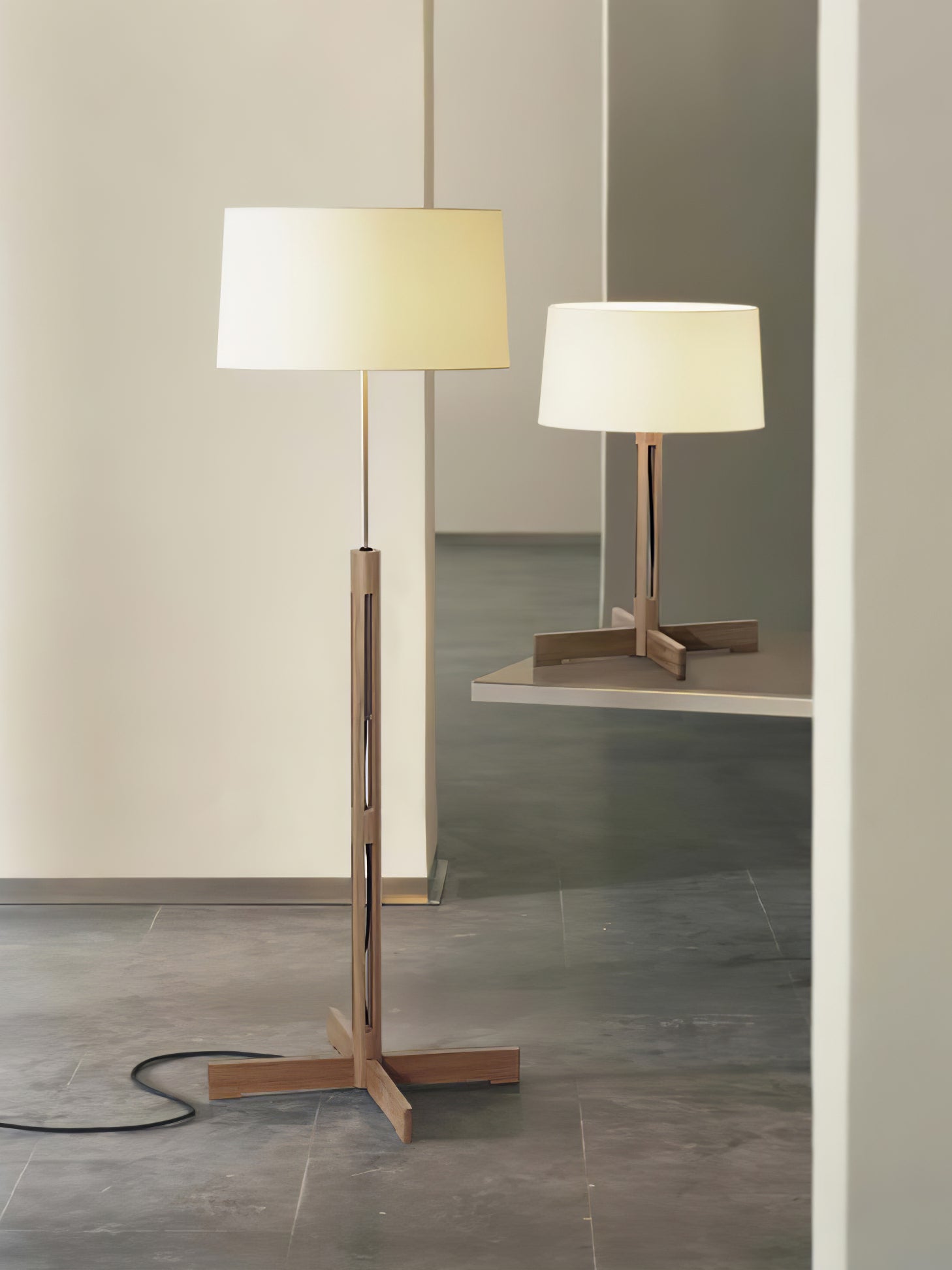compact-charm-table-lamp-anzaz--23