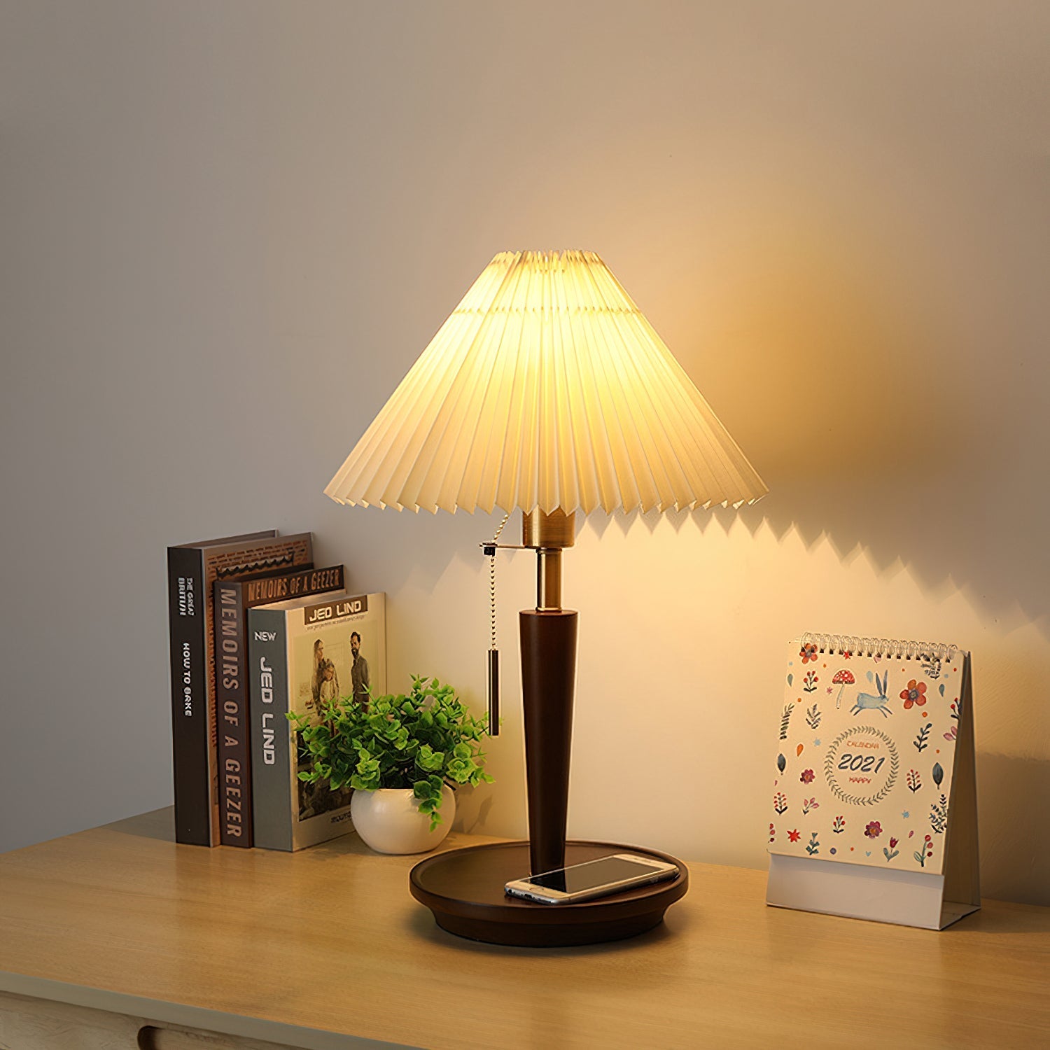 cone_pleated_fabric_table_lamp-anzaz--6