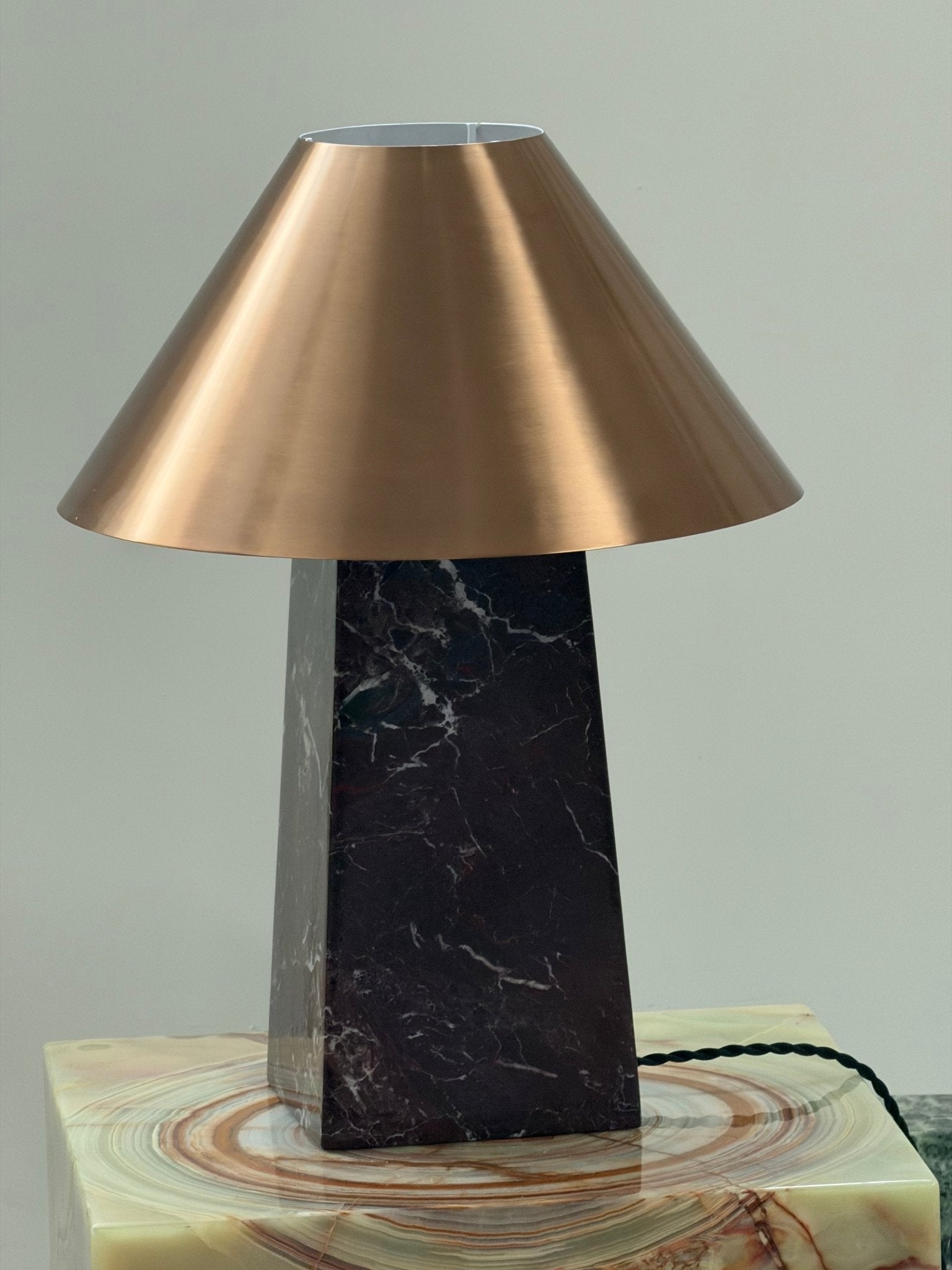 conic-marble-table-lamp-anzaz--16