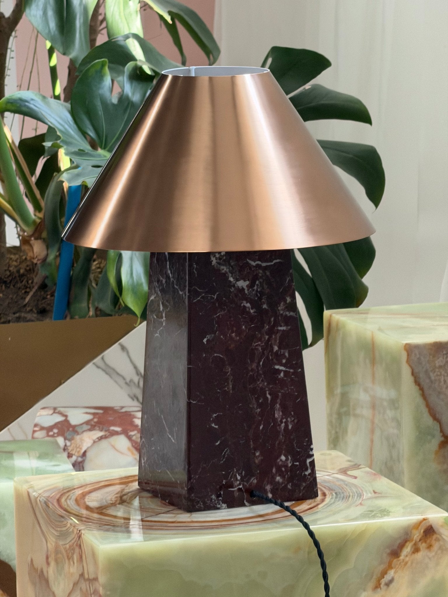 conic-marble-table-lamp-anzaz--17