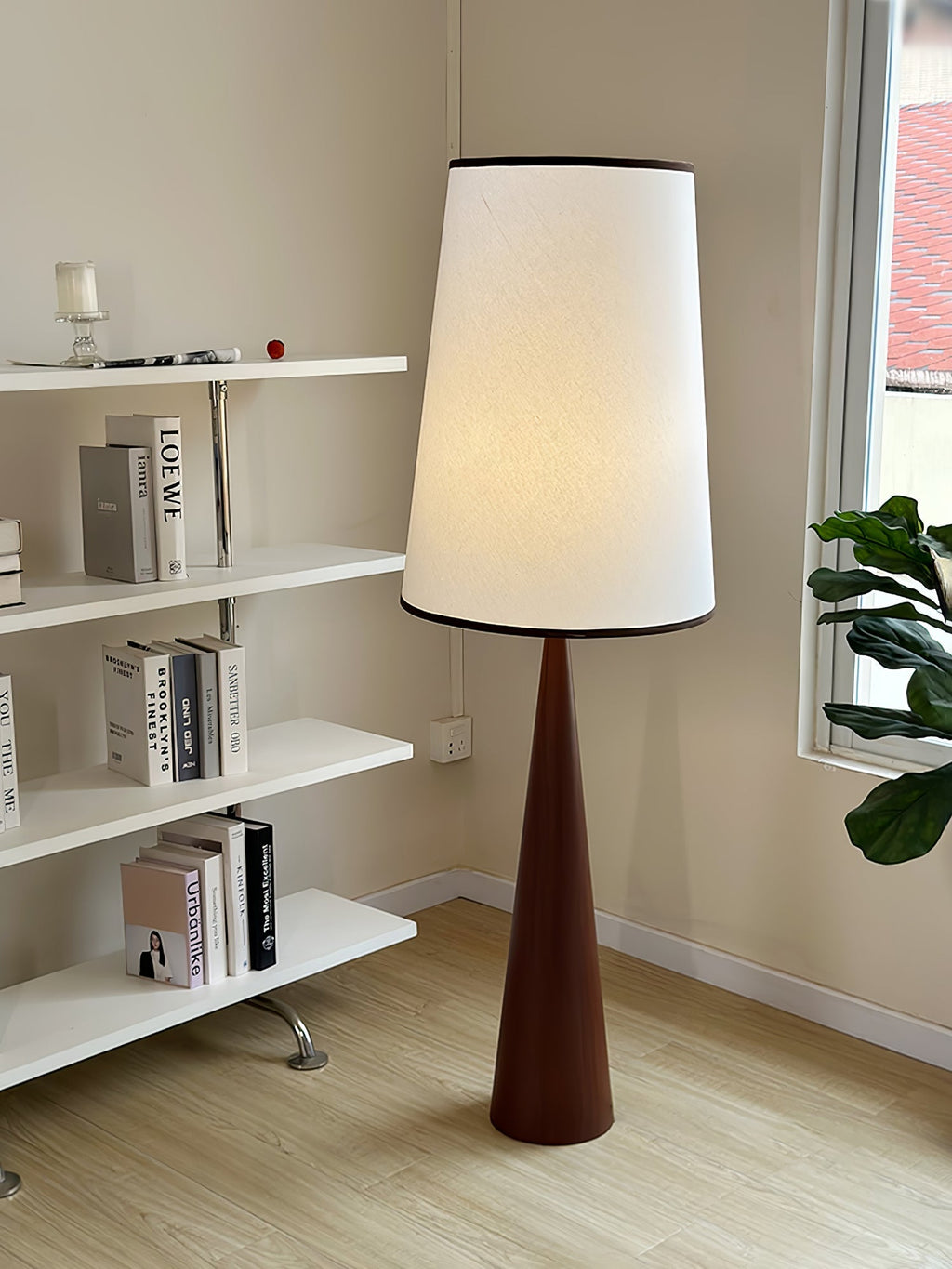 faux-wood-conical-floor-lamp-anzaz--9