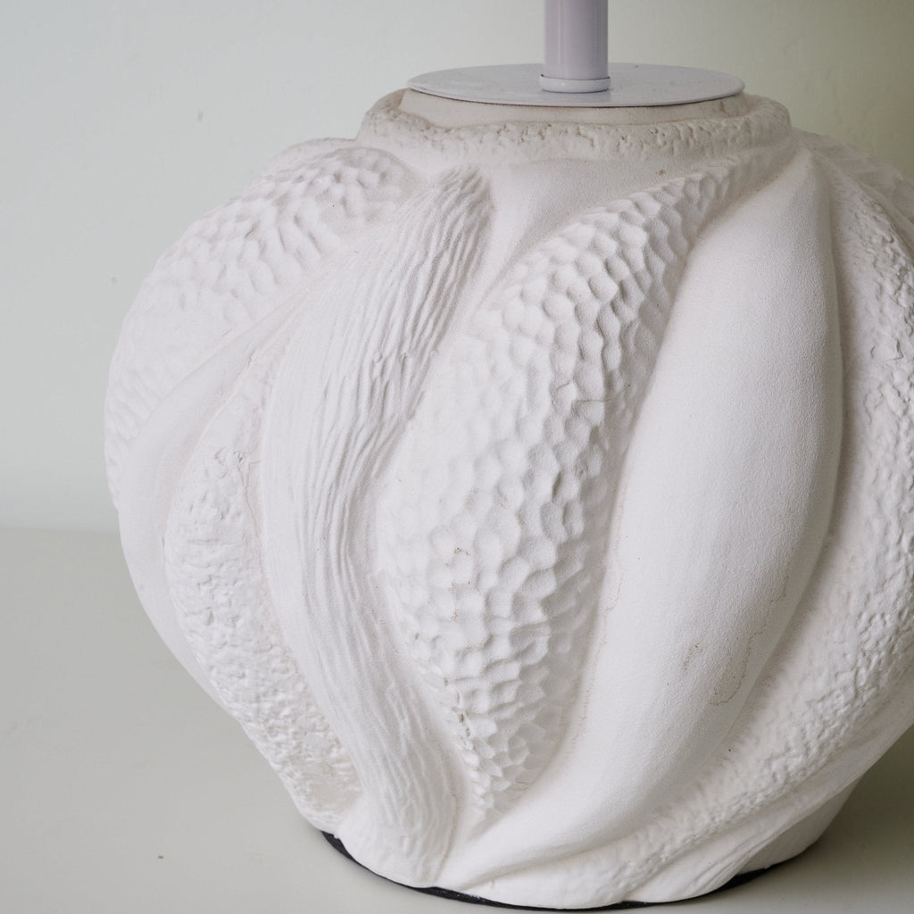 corvara-textured-table-lamp-anzaz--9