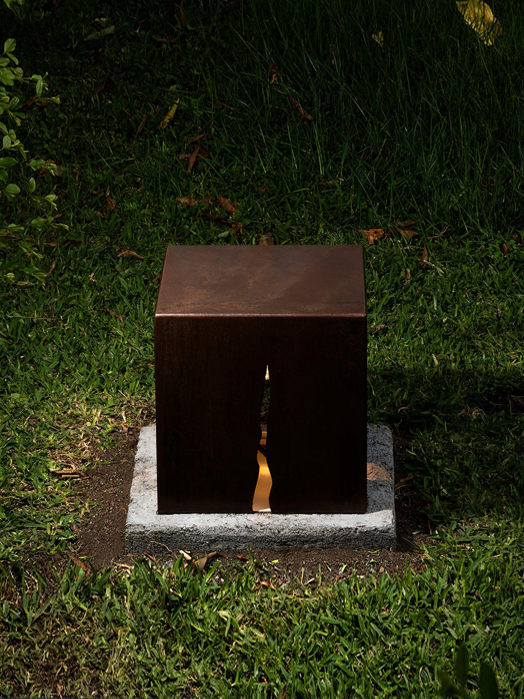 crack-cube-outdoor-light-anzaz--6