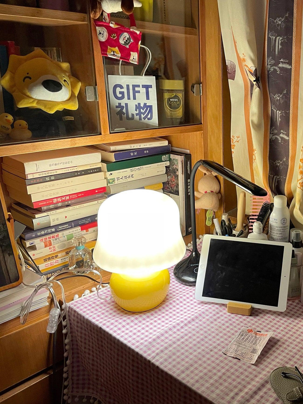 creamy-mushroom-table-lamp-anzaz--52