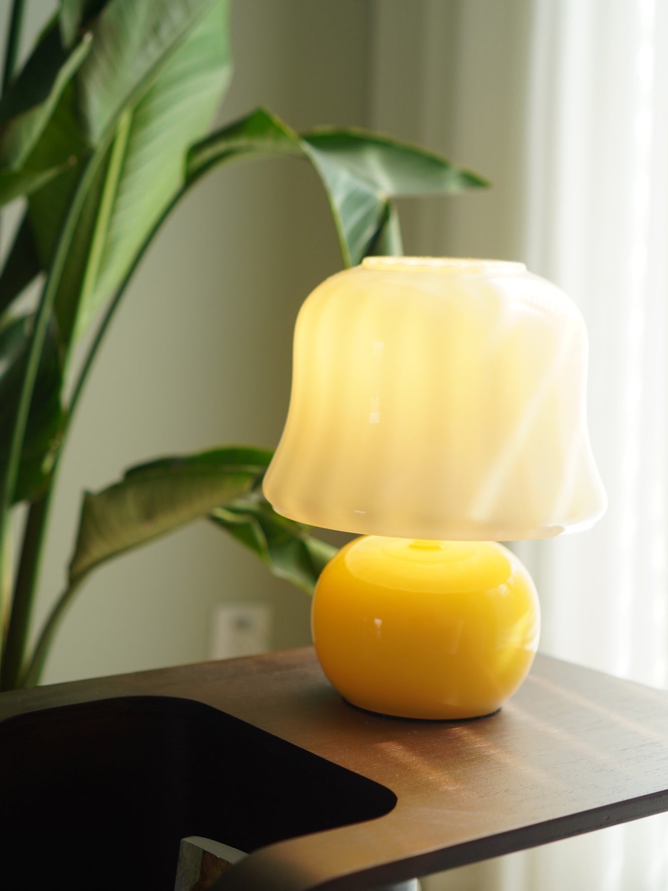 creamy-mushroom-table-lamp-anzaz--61