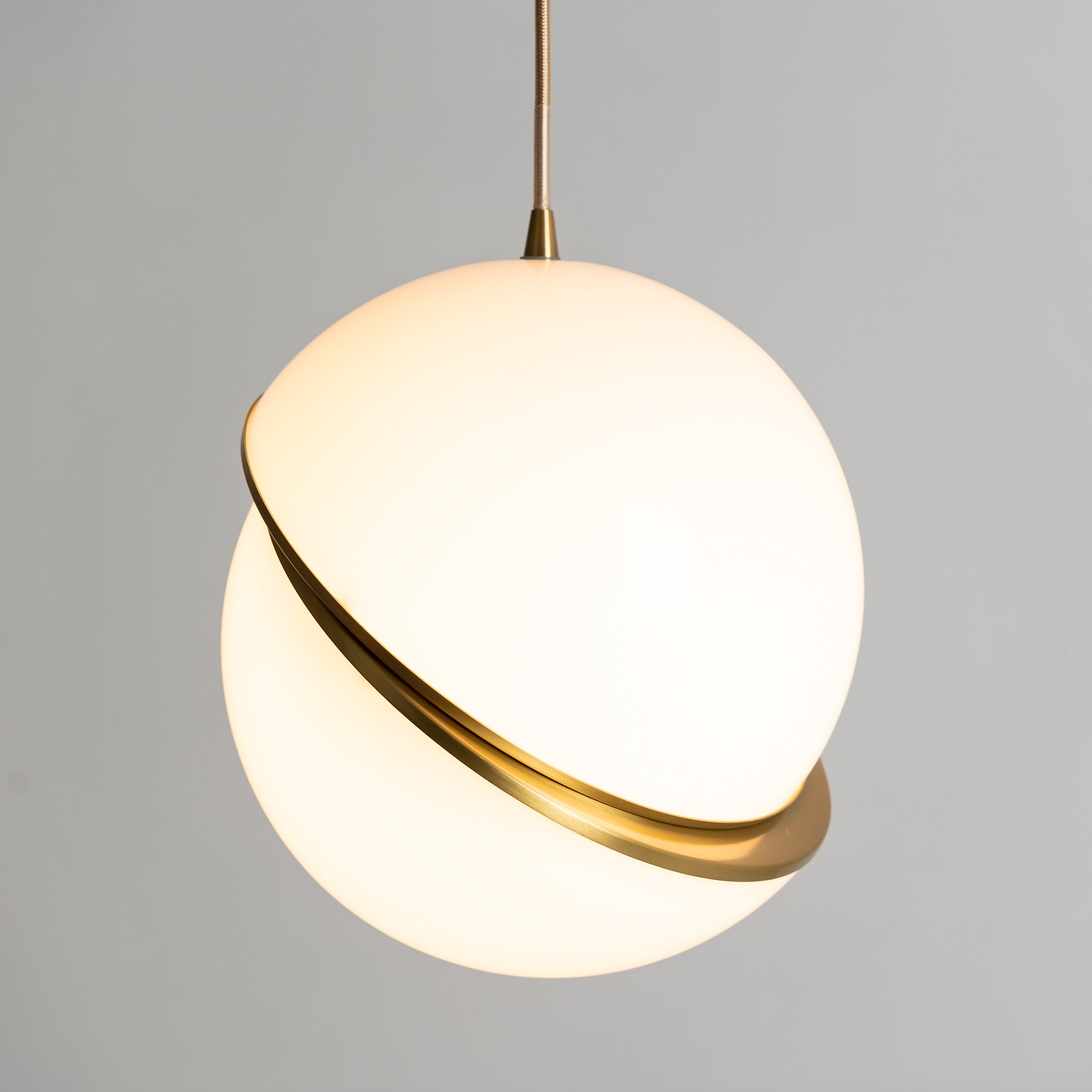 crescent-pendant-lamp-anzaz--35