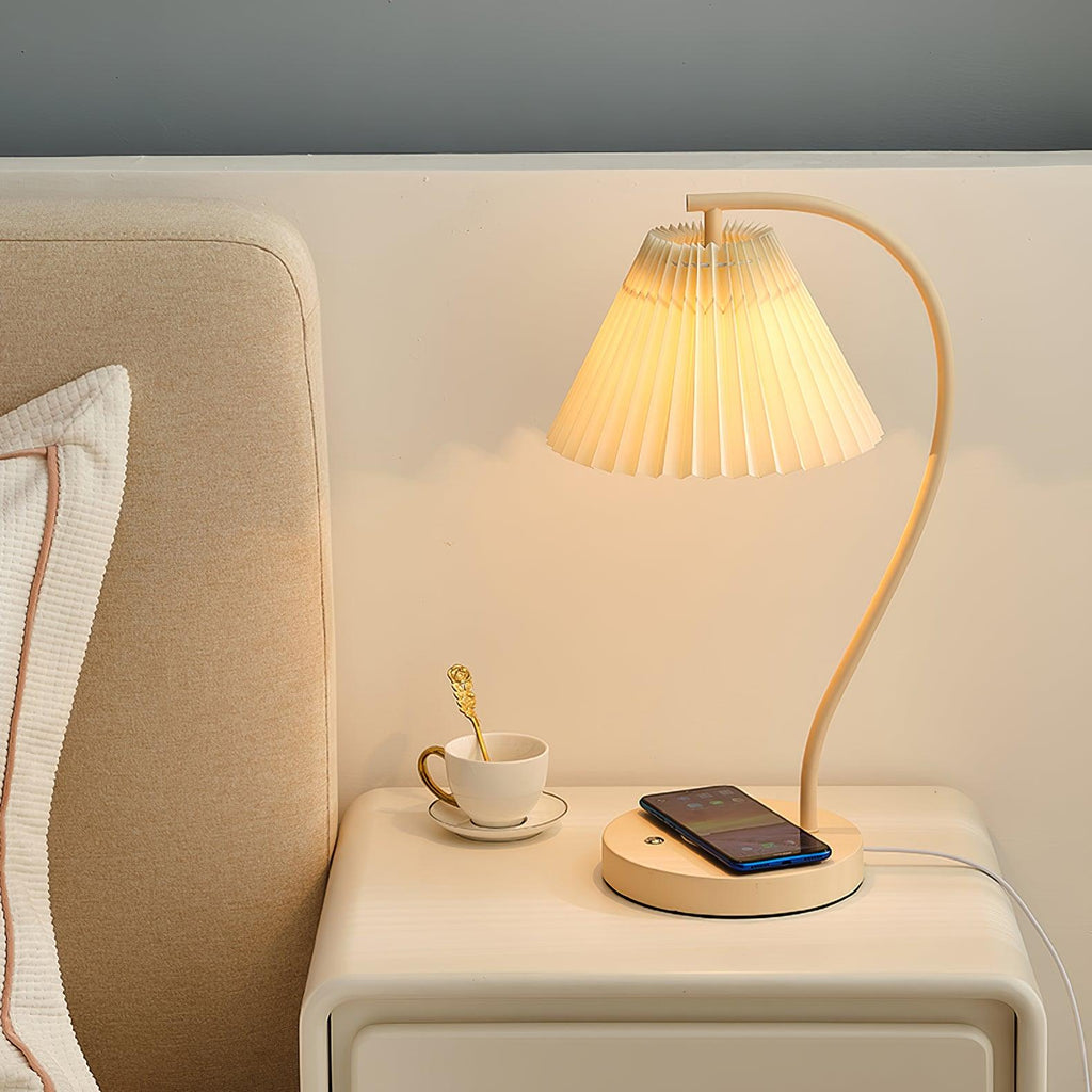 crescini-pleated-table-lamp-anzaz--12