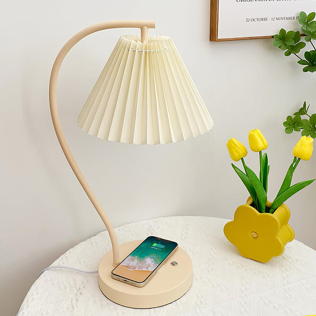 crescini-pleated-table-lamp-anzaz--14