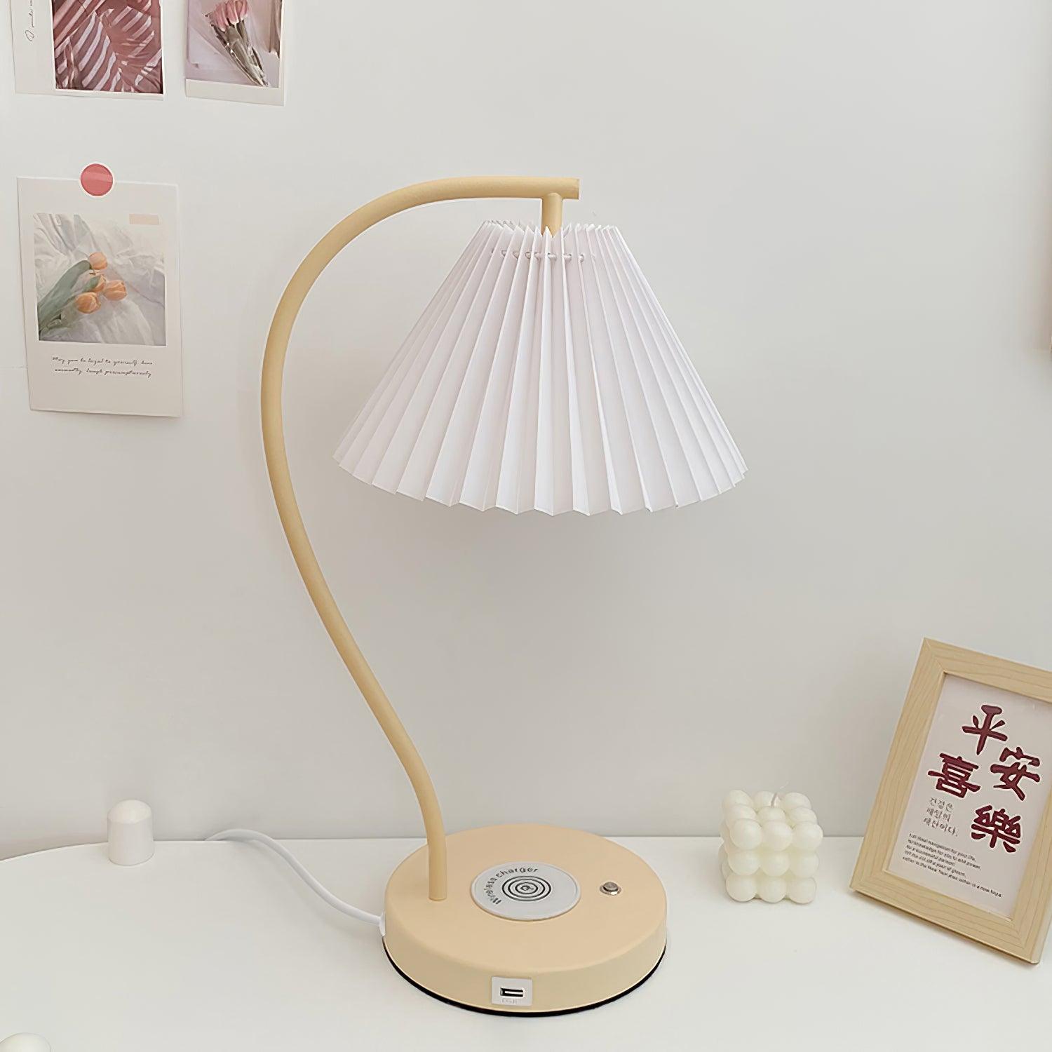 crescini-pleated-table-lamp-anzaz--9