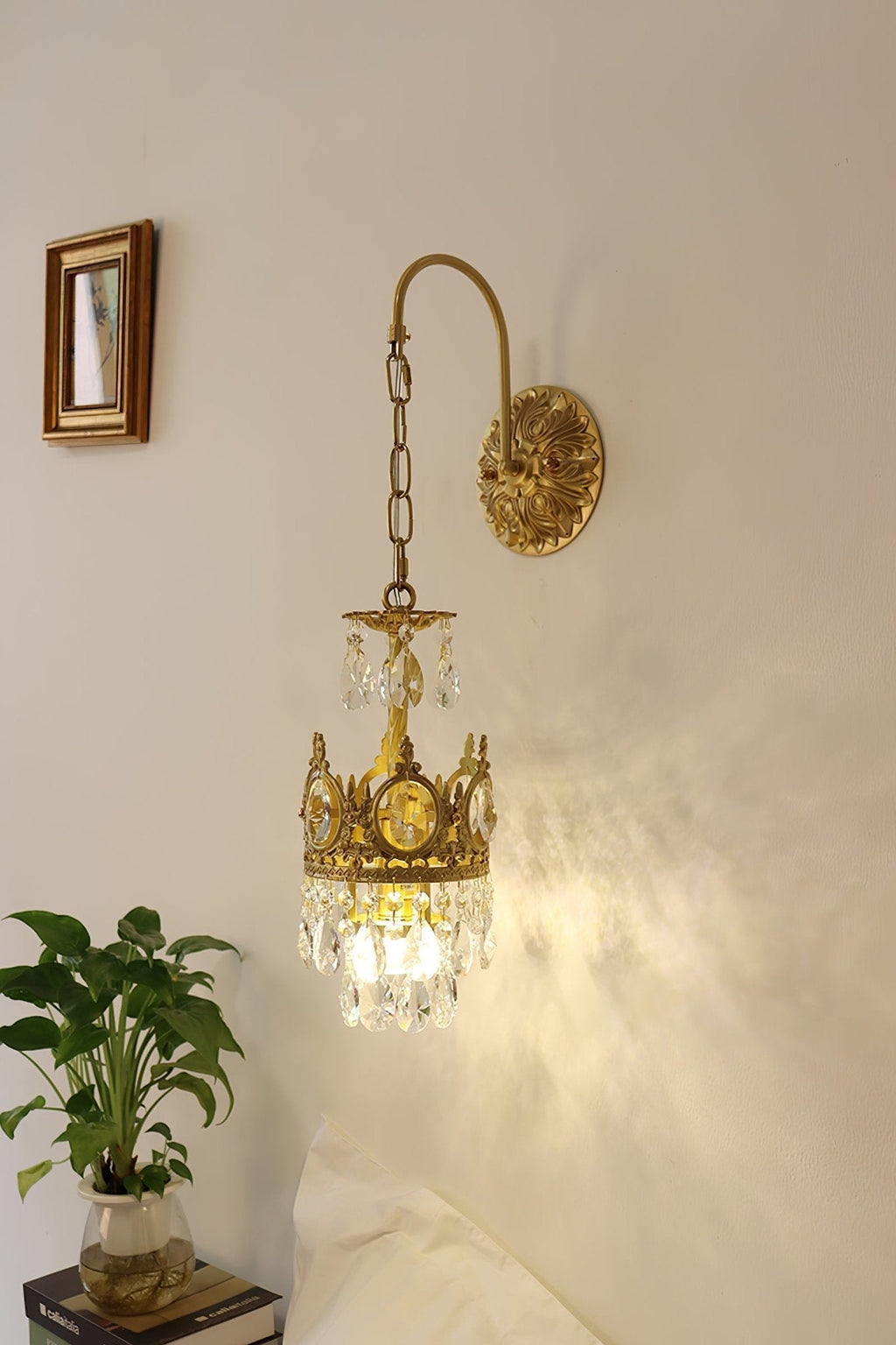 crystal-crown-wall-light-anzaz--16