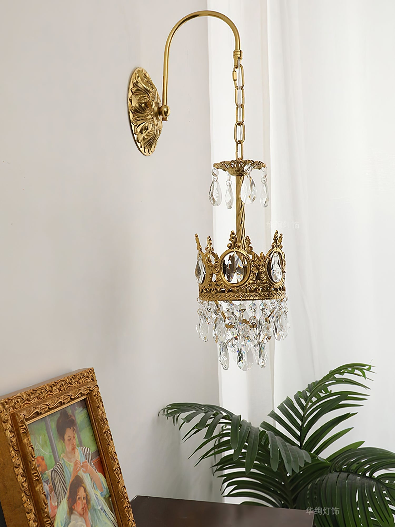 crystal-crown-wall-light-anzaz--36