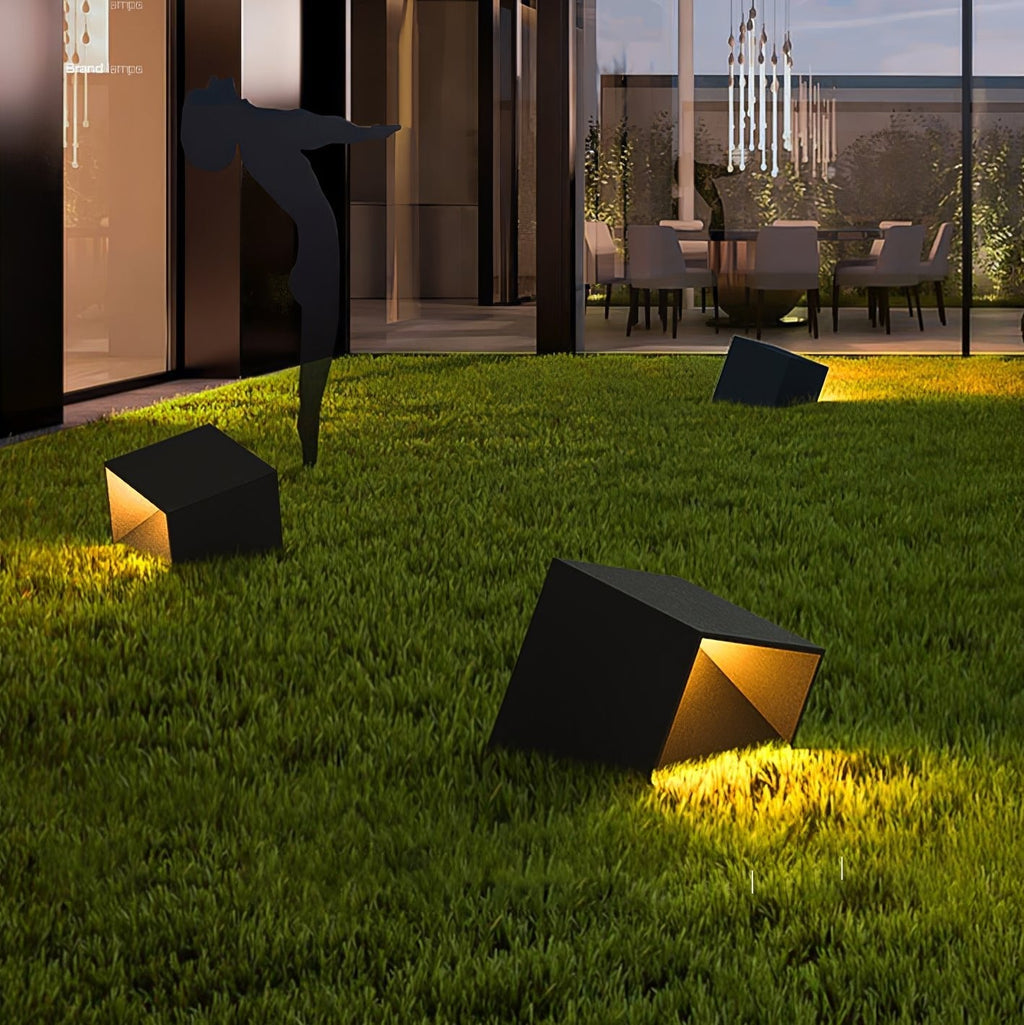 cube-garden-solar-outdoor-light-anzaz--5
