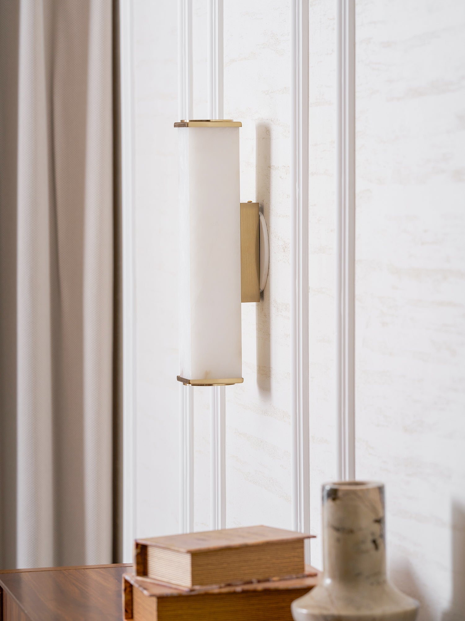 cuboid-alabaster-wall-light-anzaz--37