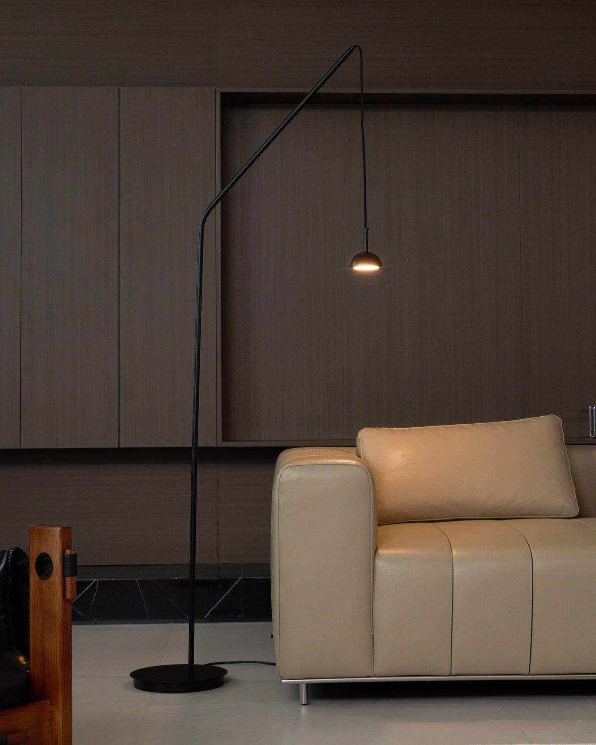 cupolina-floor-lamp-anzaz-Black & Warm Light-4