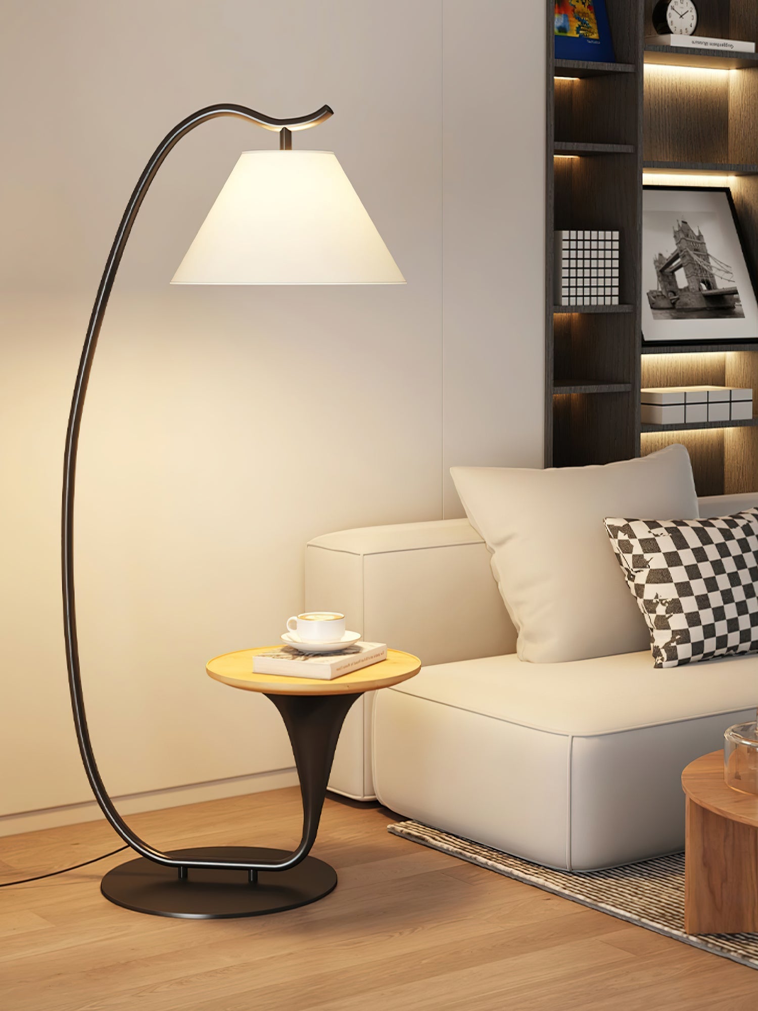 curvature-floor-lamp-anzaz-Black & White Pallet-16