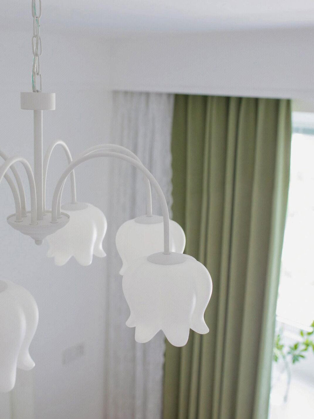 curved-arm-bell-chandelier-anzaz--35