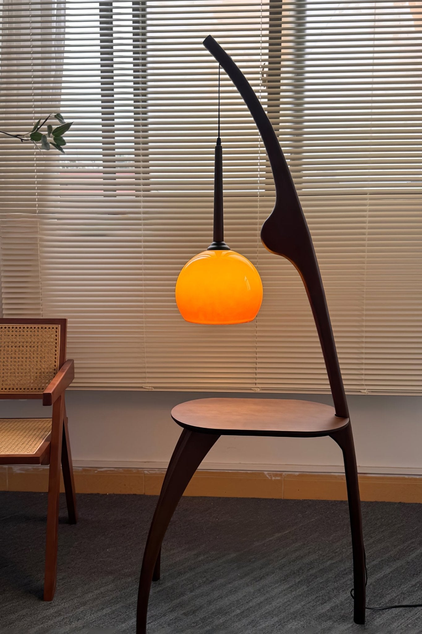 curved-mantis-arm-floor-lamp-anzaz--9