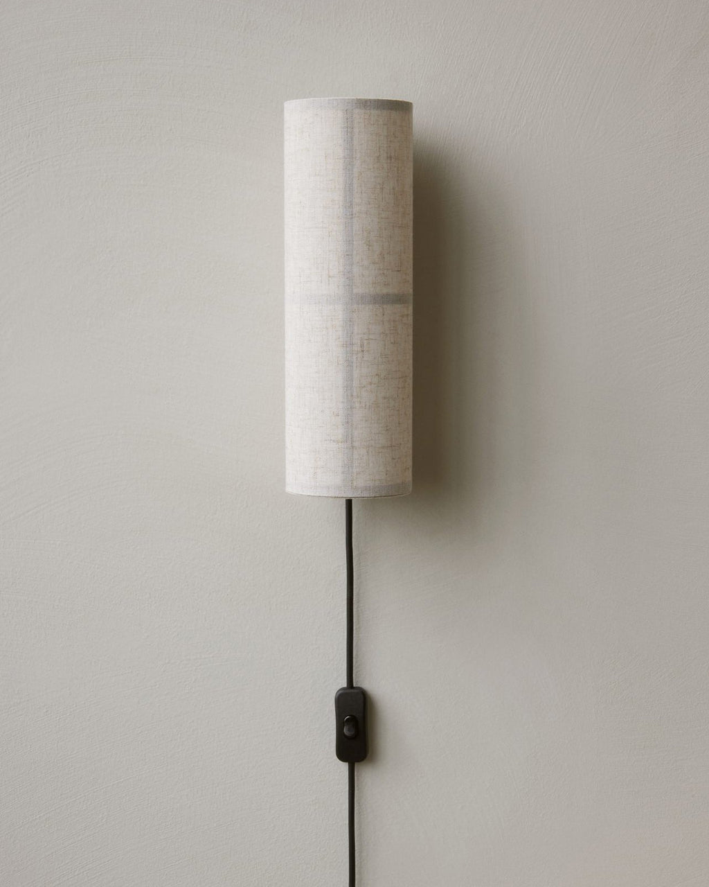 cylinder-fabric-plug-in-wall-lamp-anzaz--20