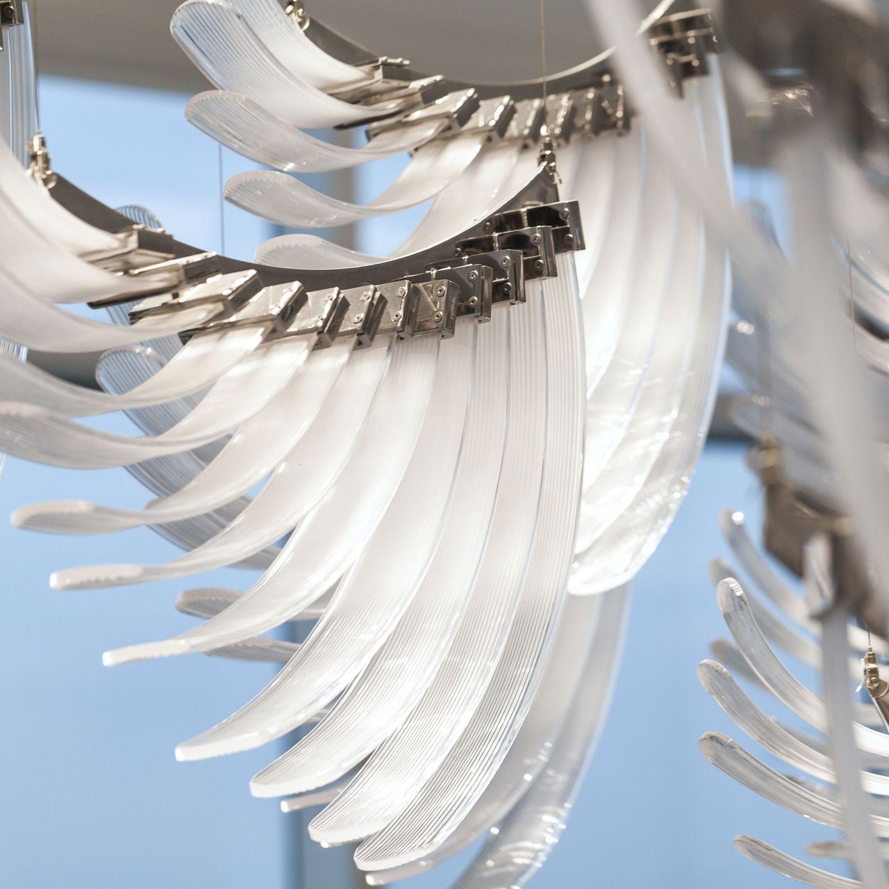 bird-feather-wings-chandelier-anzaz--6