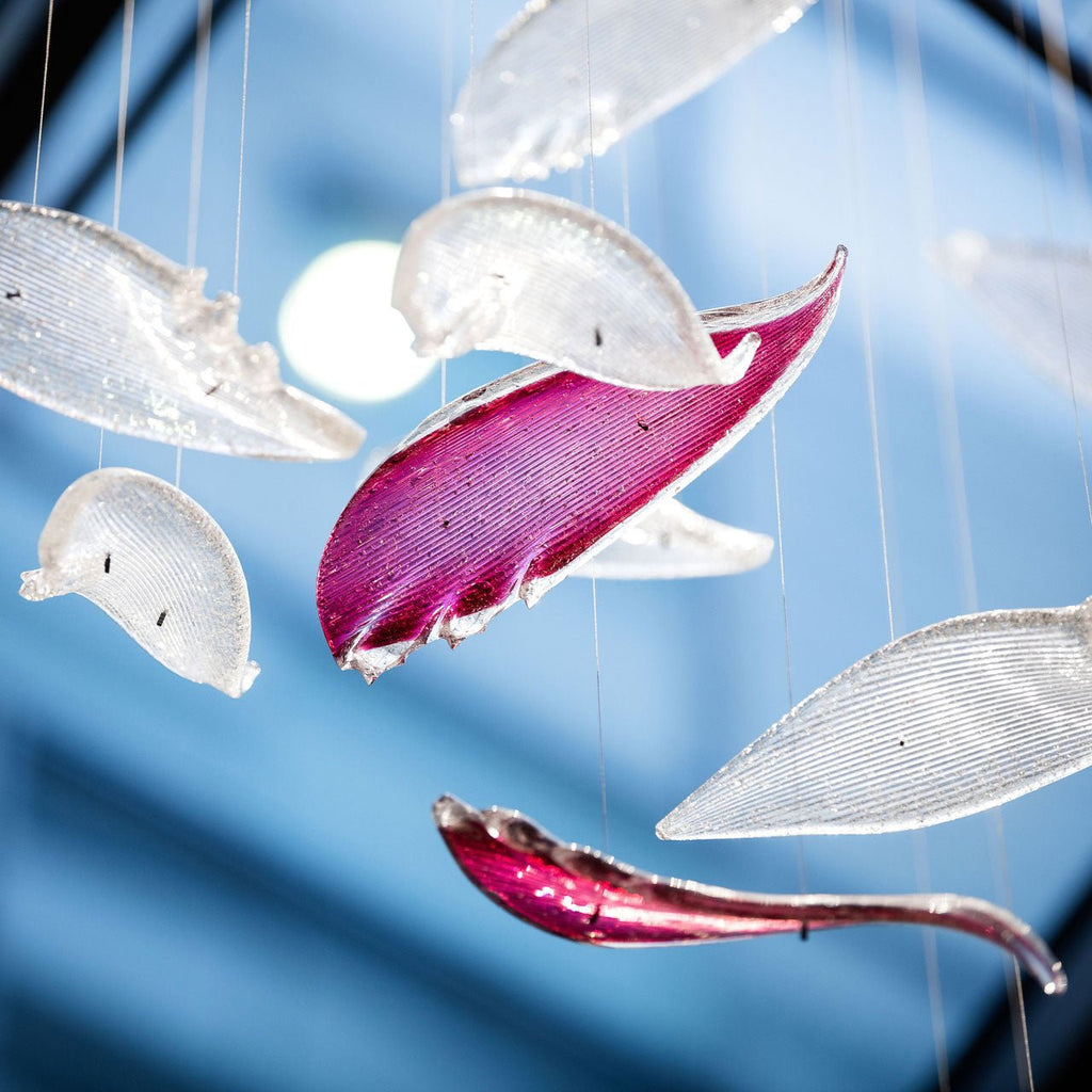 flying-glass-feather-chandelier-anzaz--20