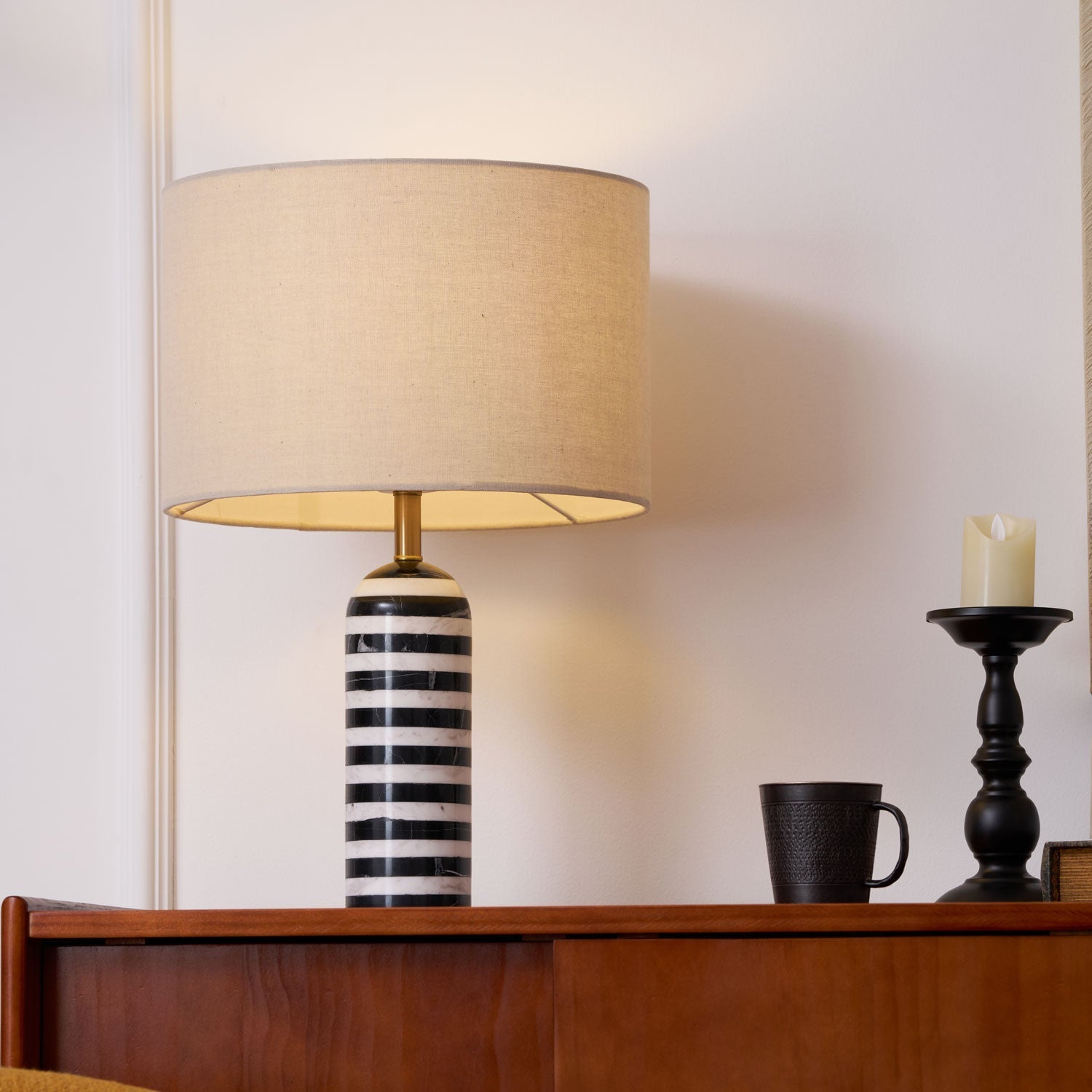 tuxedo-marble-table-lamp-anzaz--21