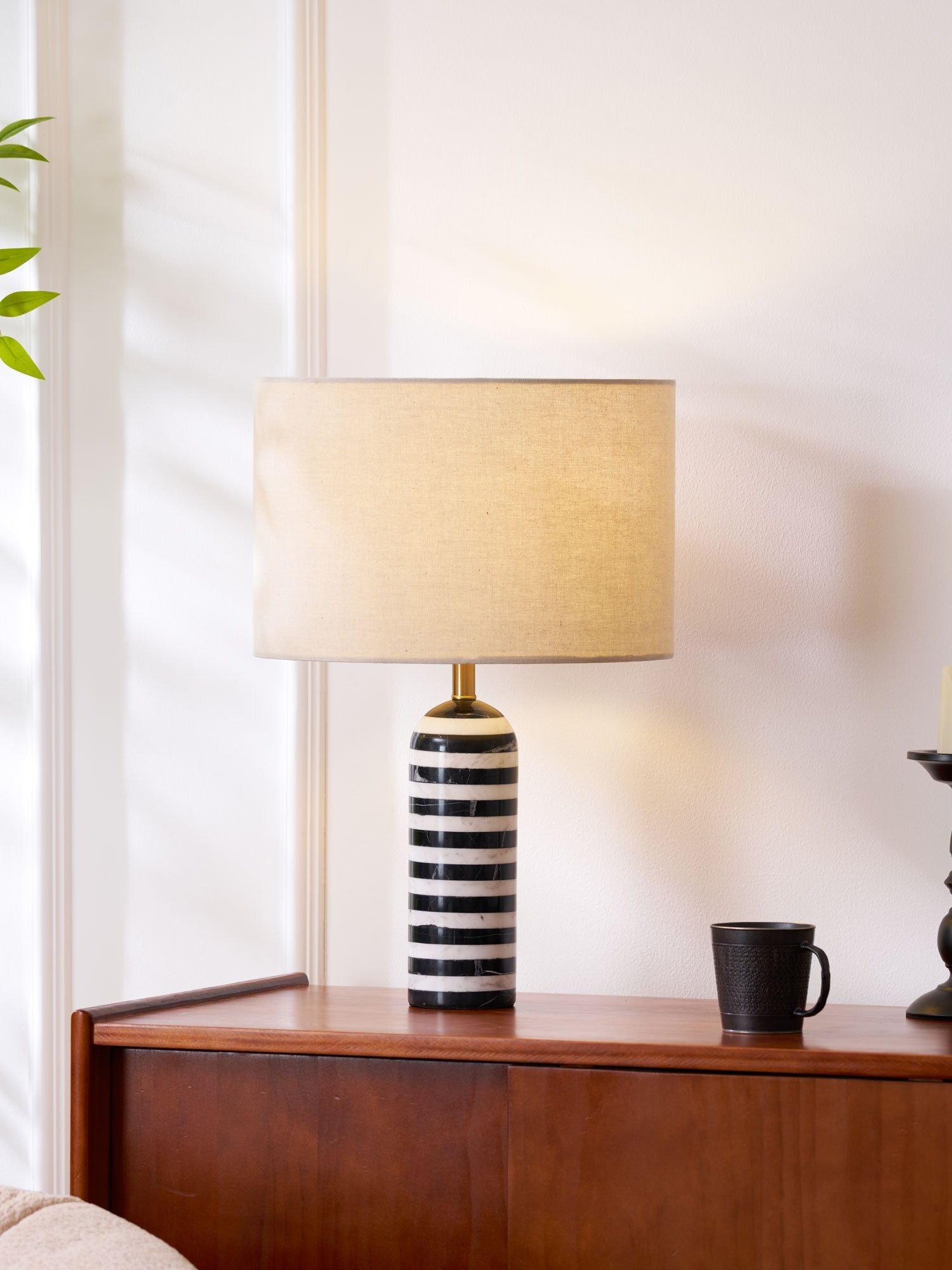 tuxedo-marble-table-lamp-anzaz--12