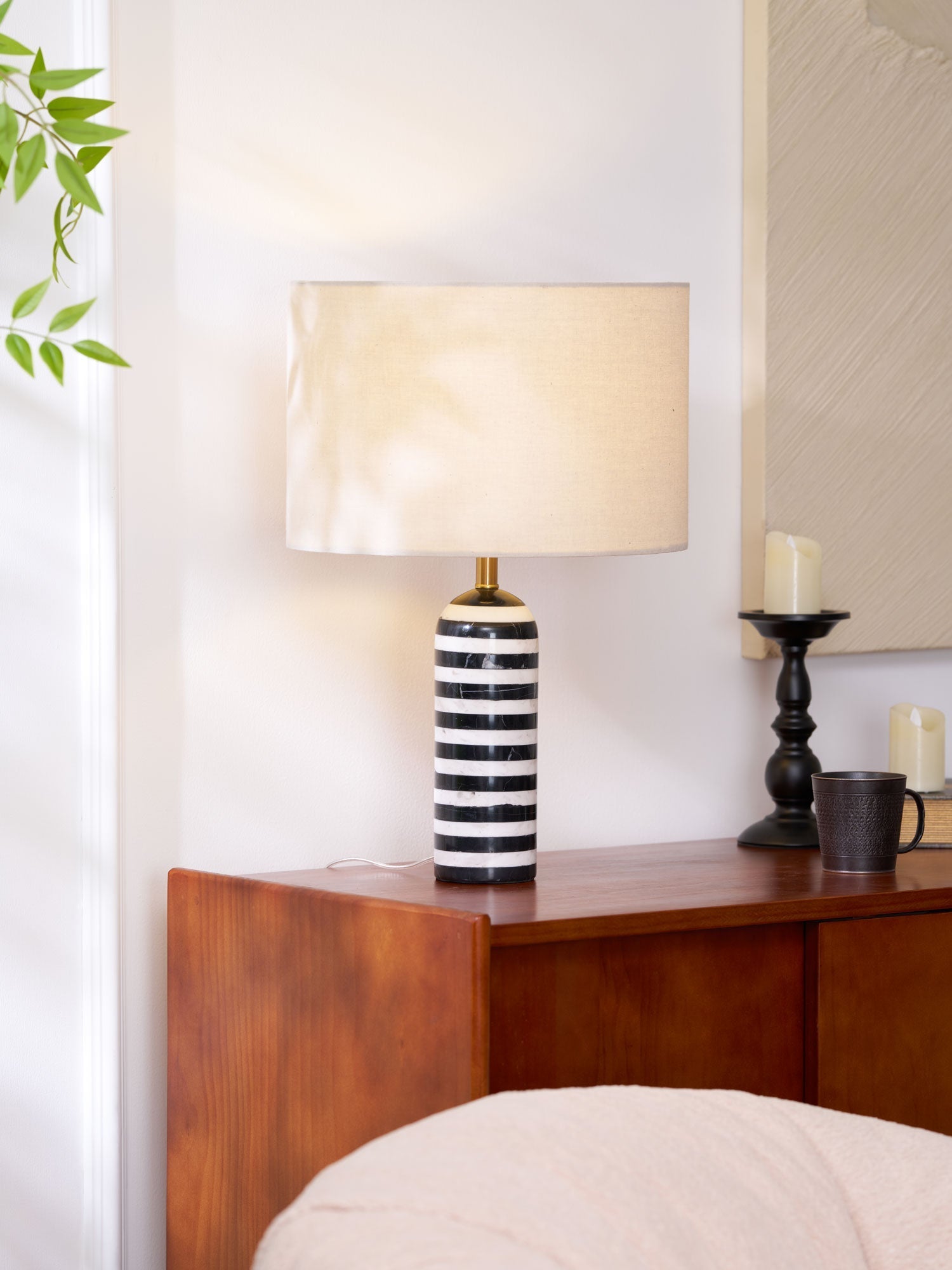 tuxedo-marble-table-lamp-anzaz--13