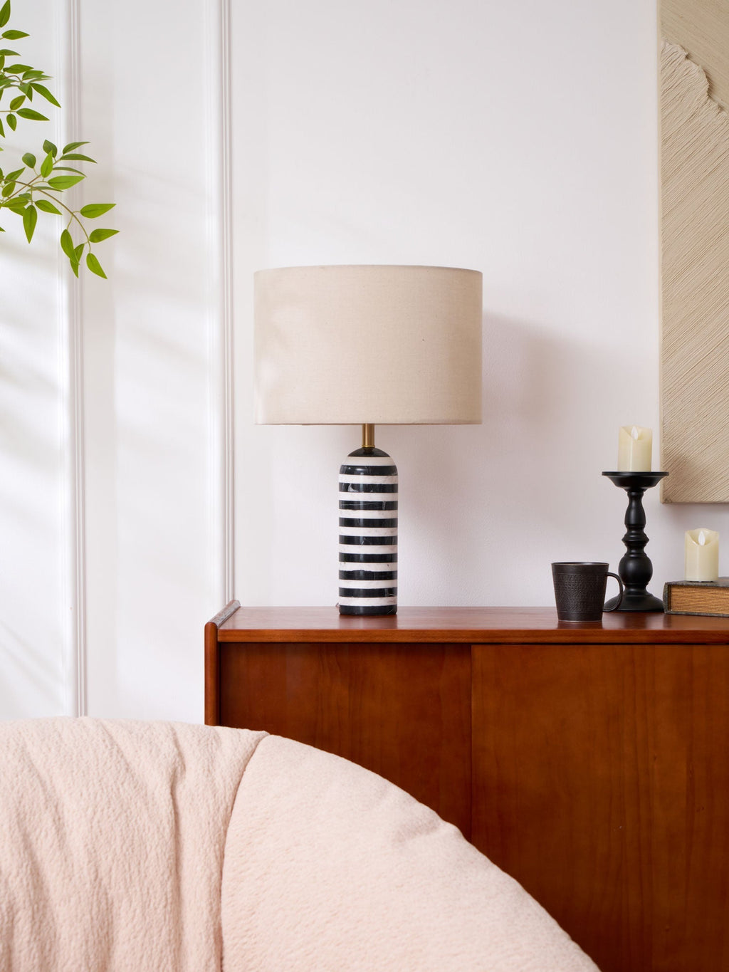 tuxedo-marble-table-lamp-anzaz--14