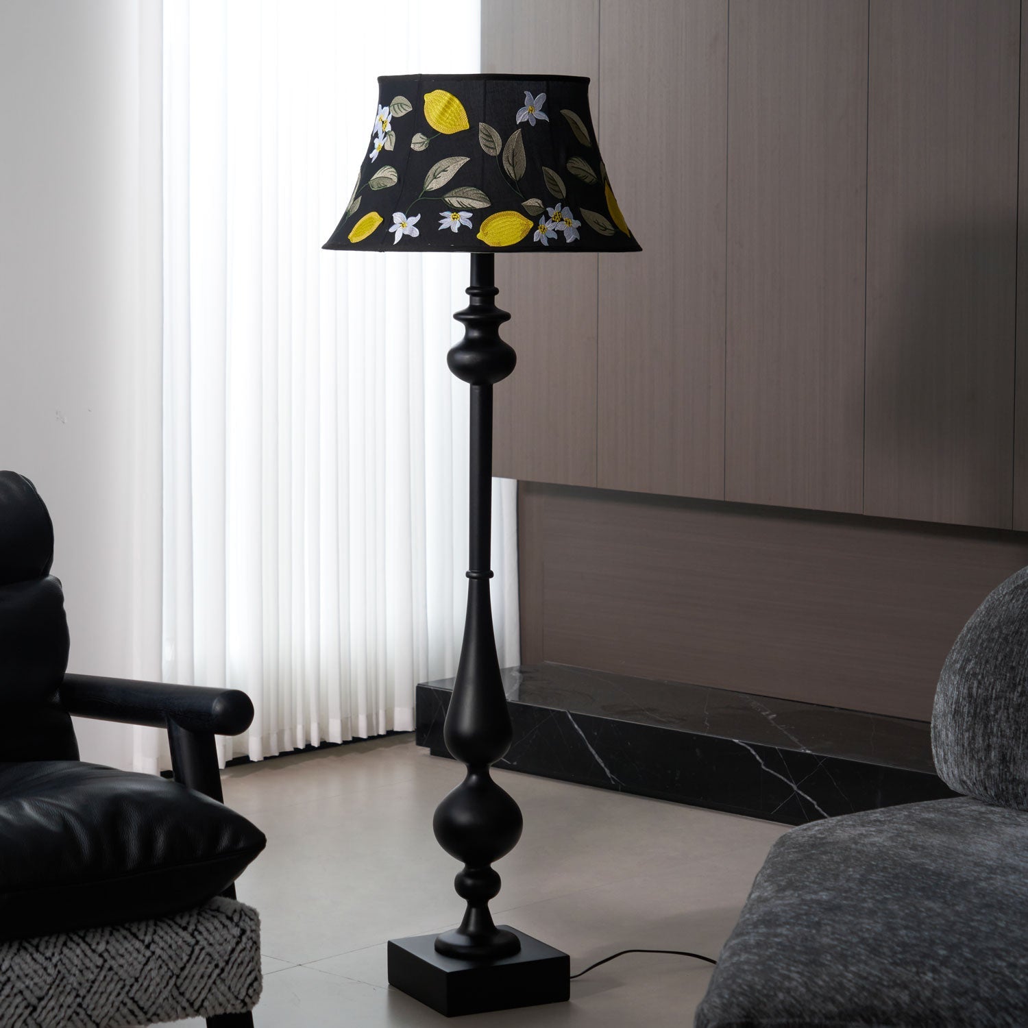 victoria-floor-lamp-anzaz-Black & Black-4