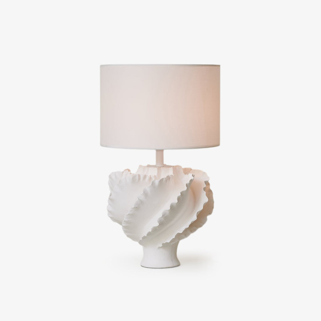 sculptural-shell-inspired-table-lamp-anzaz--11