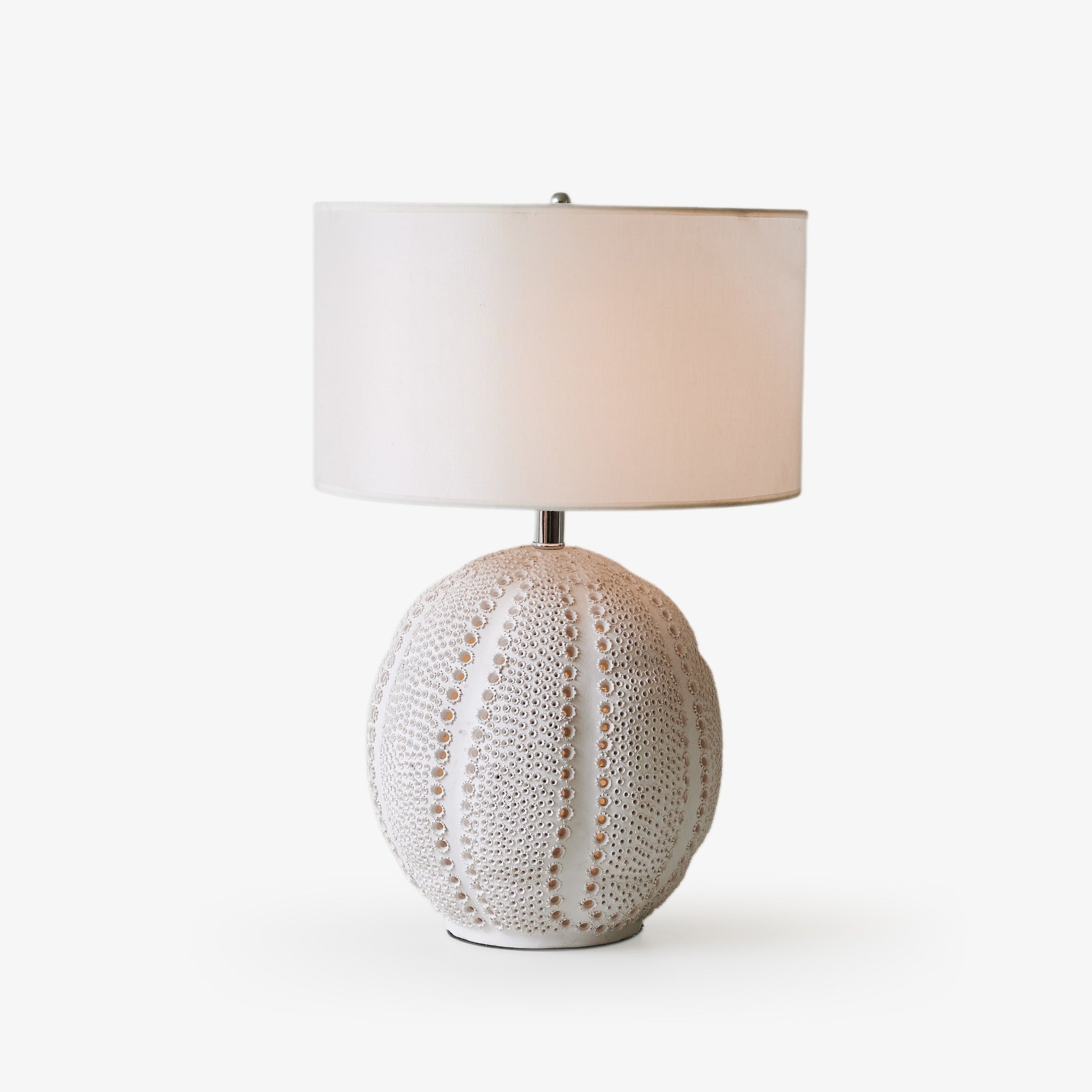 urchin-textured-ceramic-table-lamp-anzaz-White-1