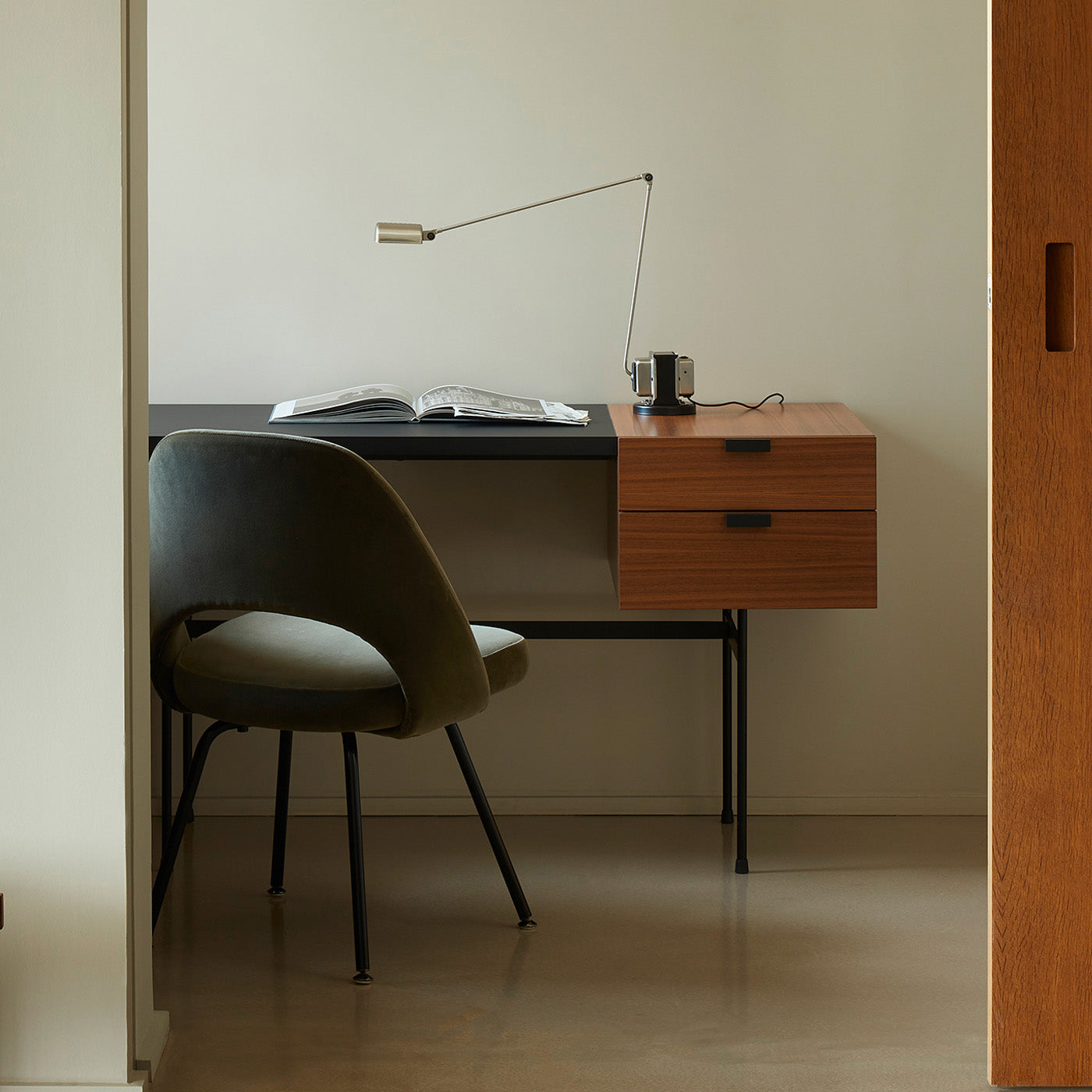 dynamo-table-lamp-anzaz--85