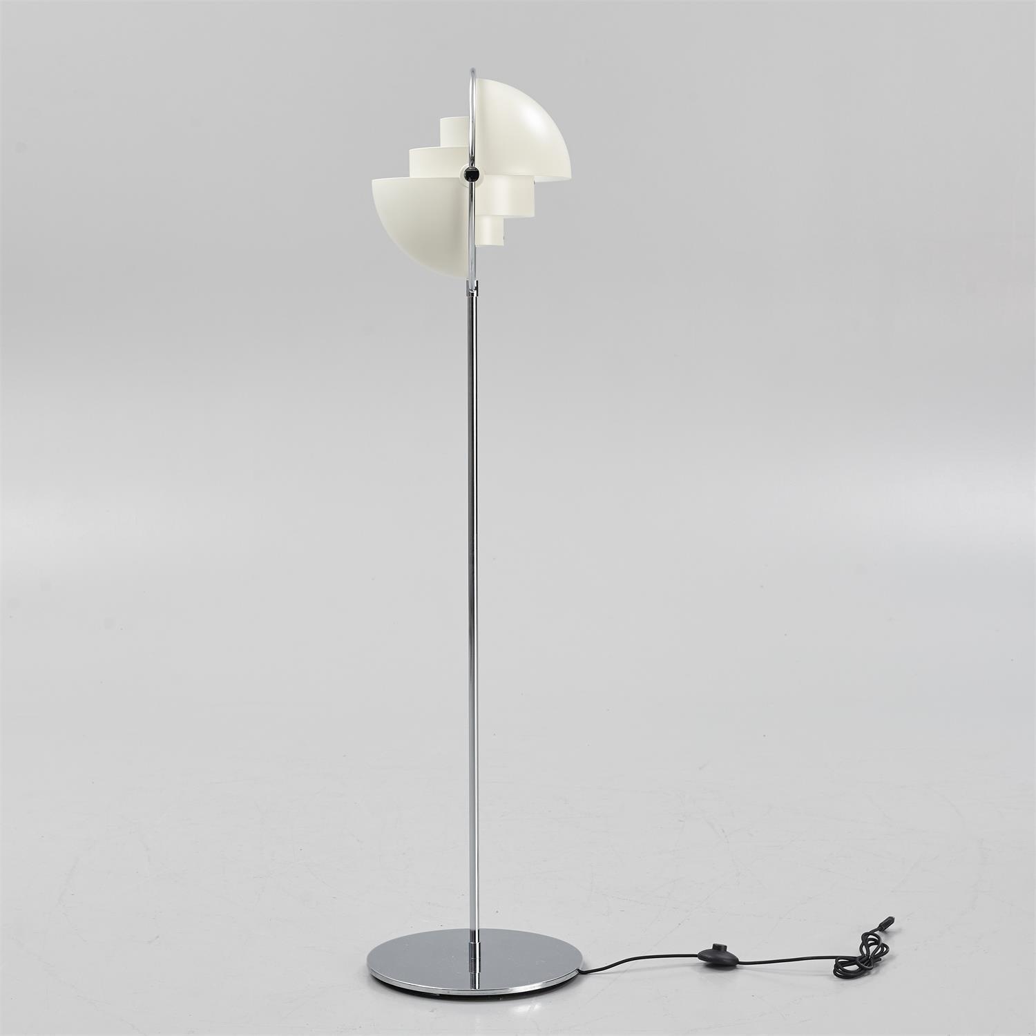 deformed-ball-floor-lamp-anzaz-Gold & Black-10