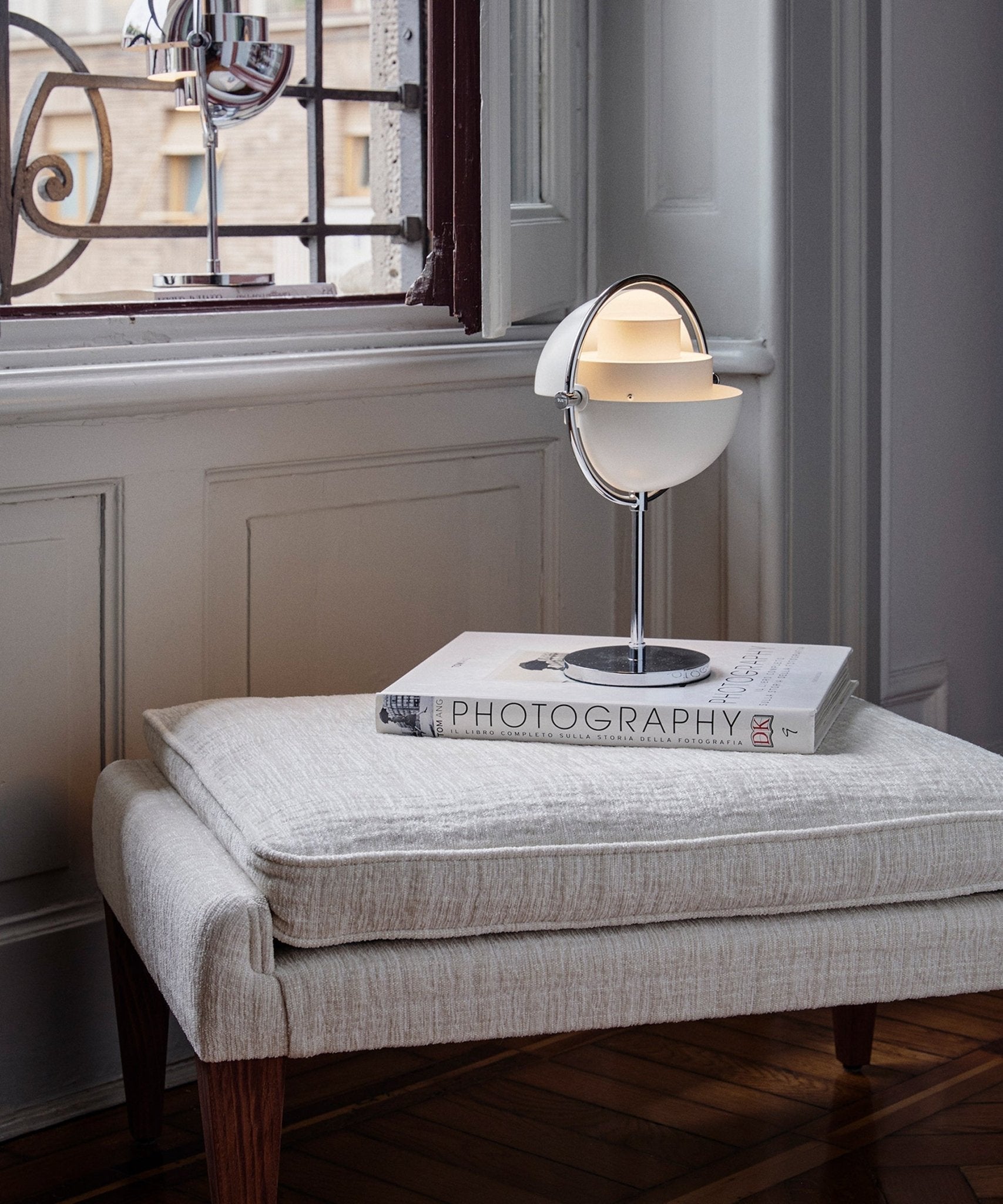deformed-ball-table-lamp-anzaz--49