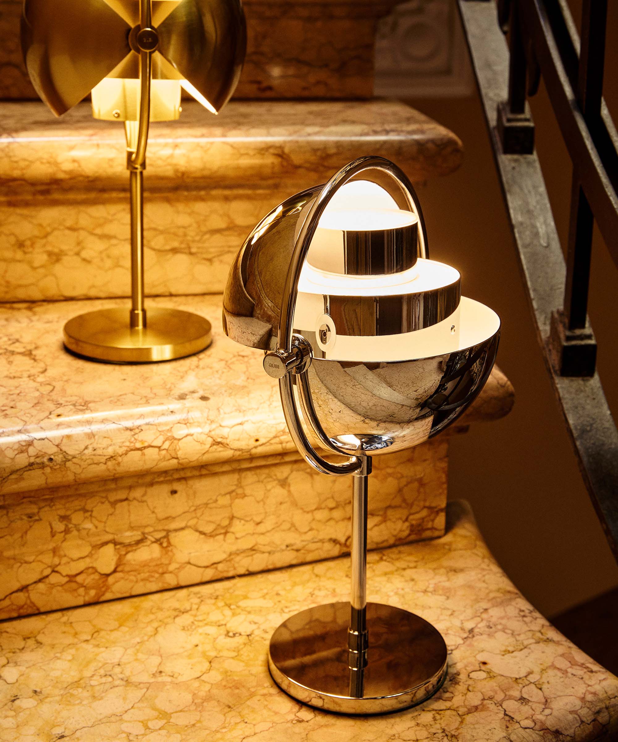 deformed-ball-table-lamp-anzaz--44