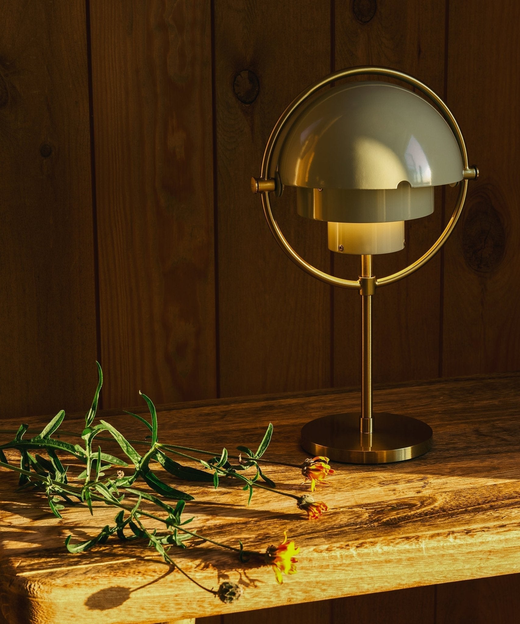 deformed-ball-table-lamp-anzaz-Chrome-6