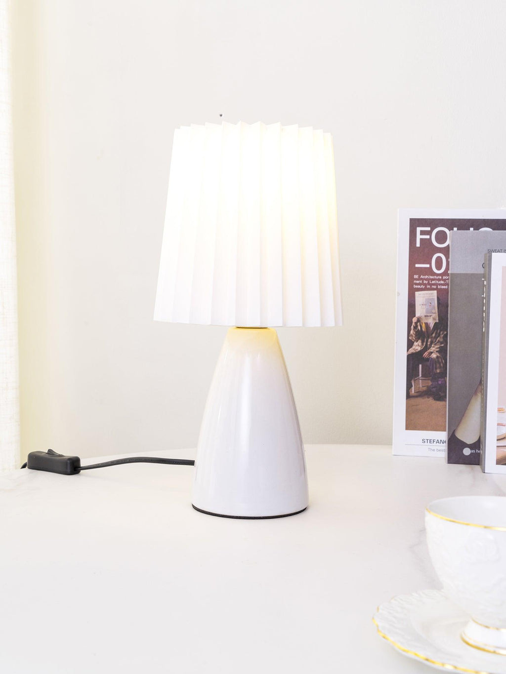 delilah-table-lamp-anzaz-White-2