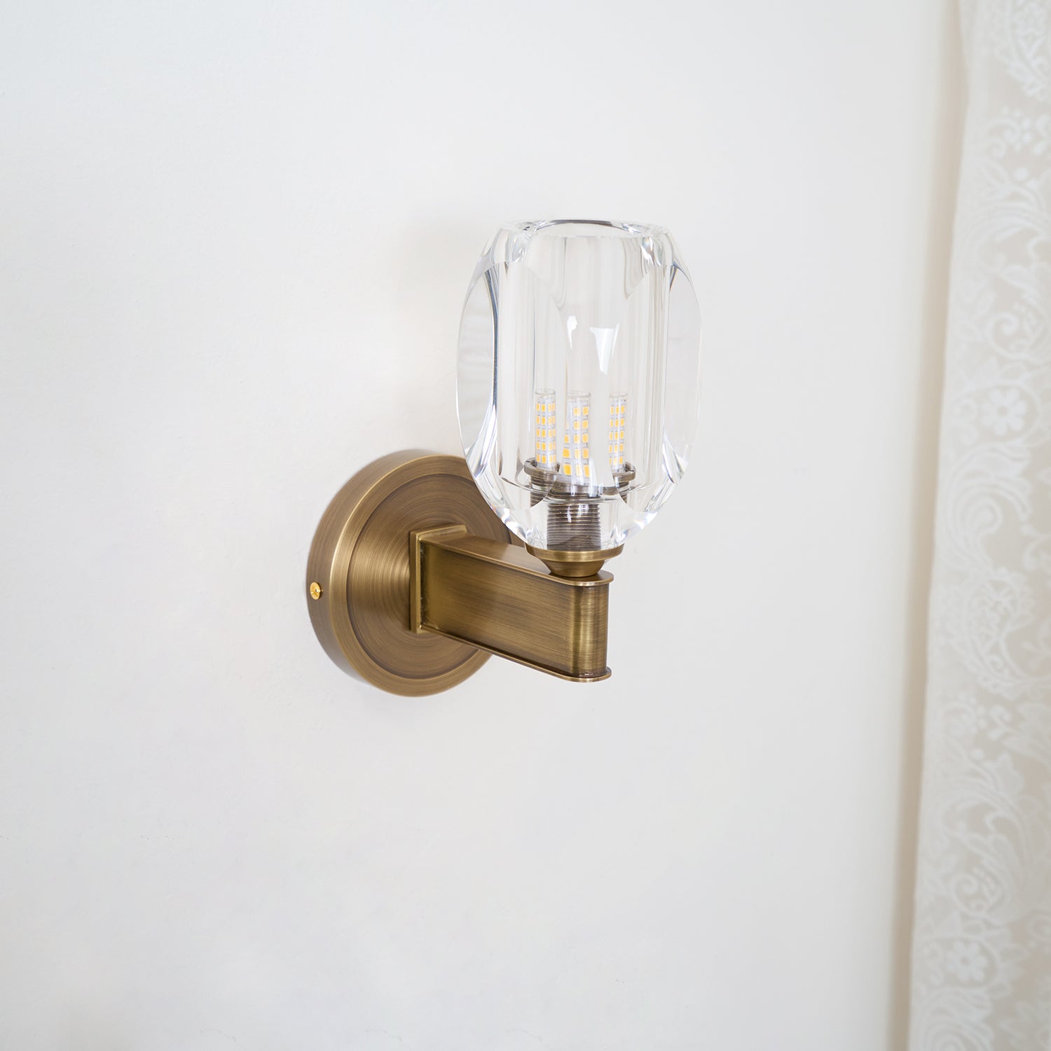 diamond-crystal-sconce-anzaz--22
